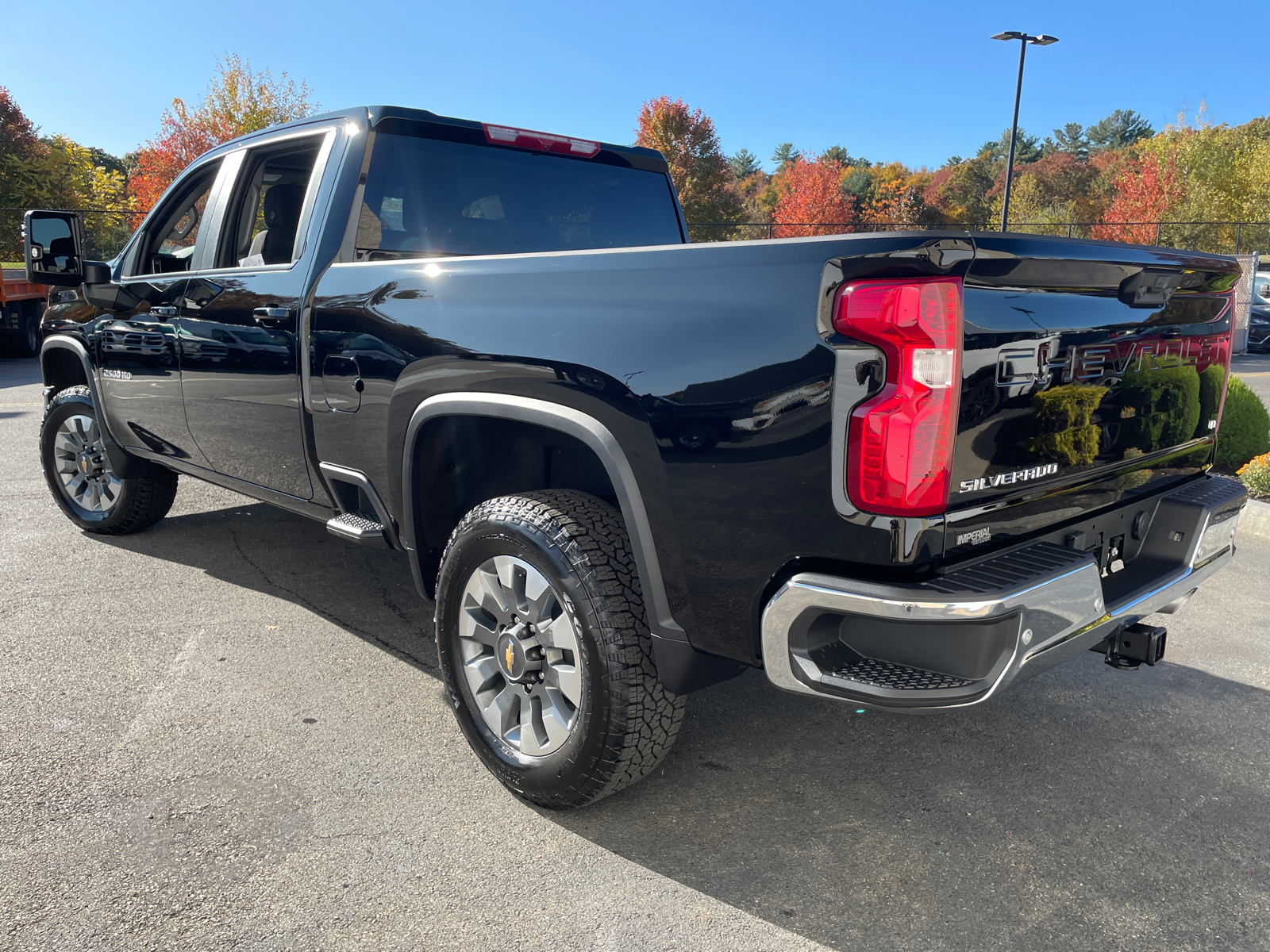 2025 Chevrolet Silverado 2500HD LT 8