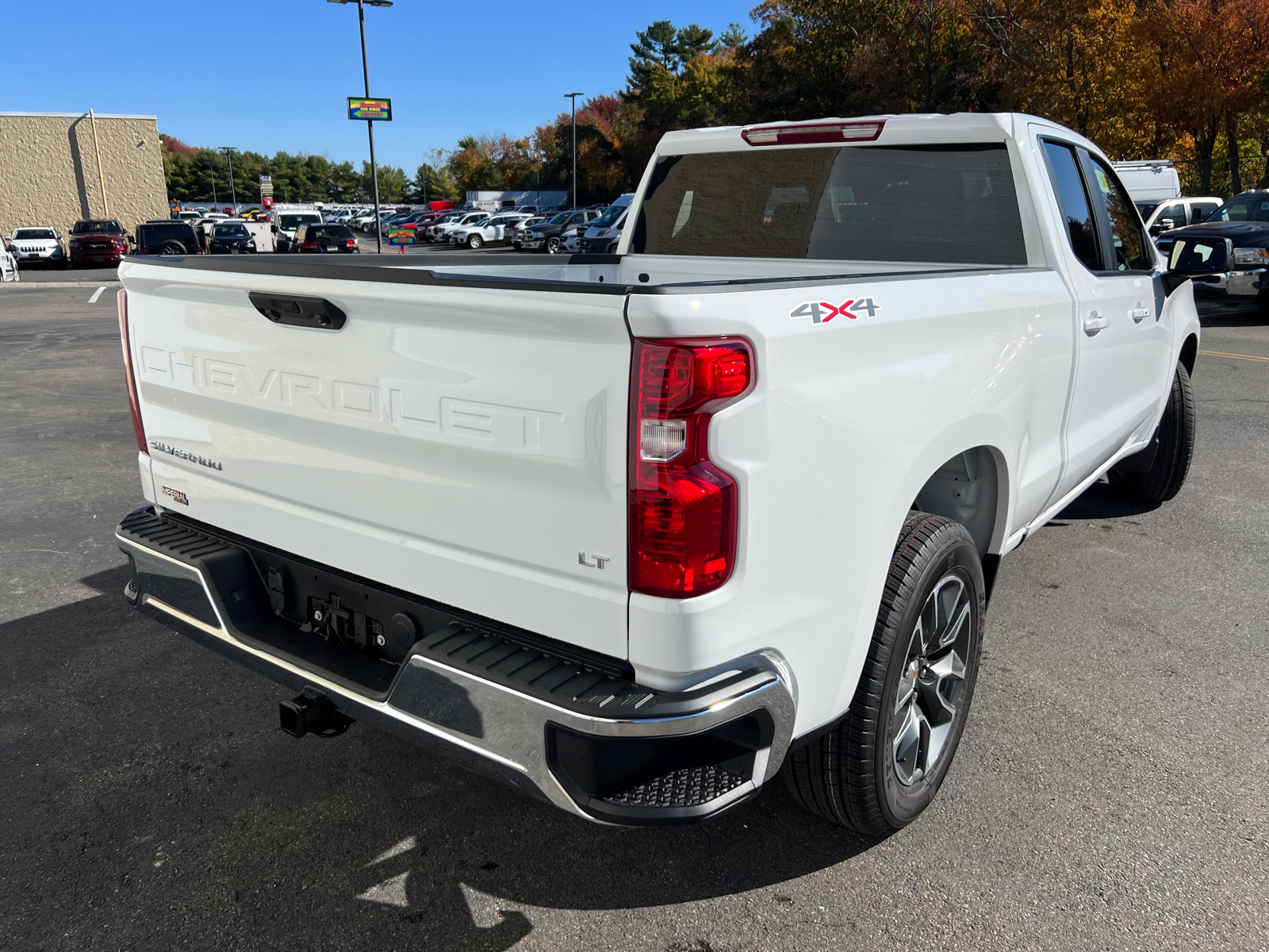 2025 Chevrolet Silverado 1500 LT 10