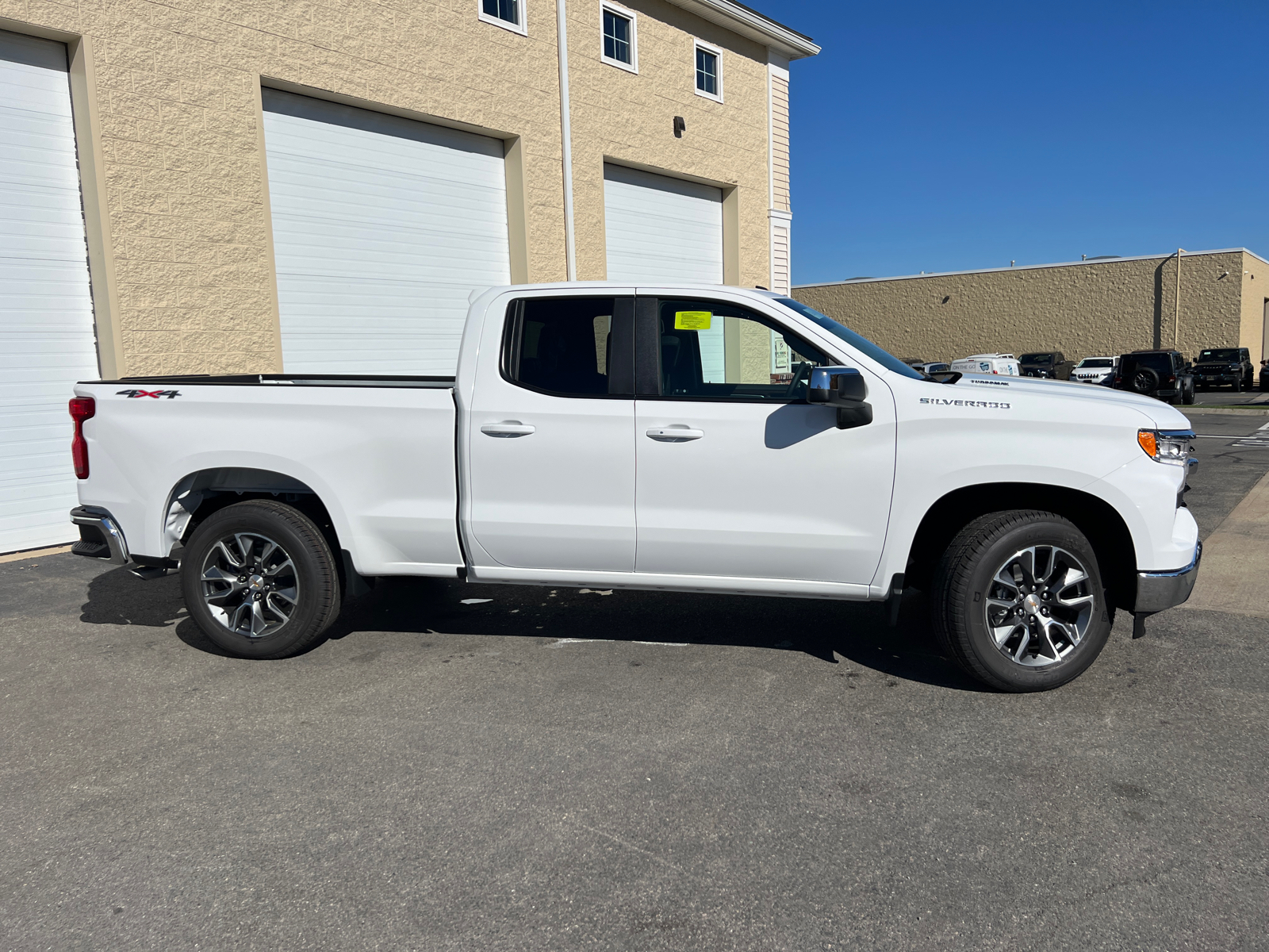 2025 Chevrolet Silverado 1500 LT 11