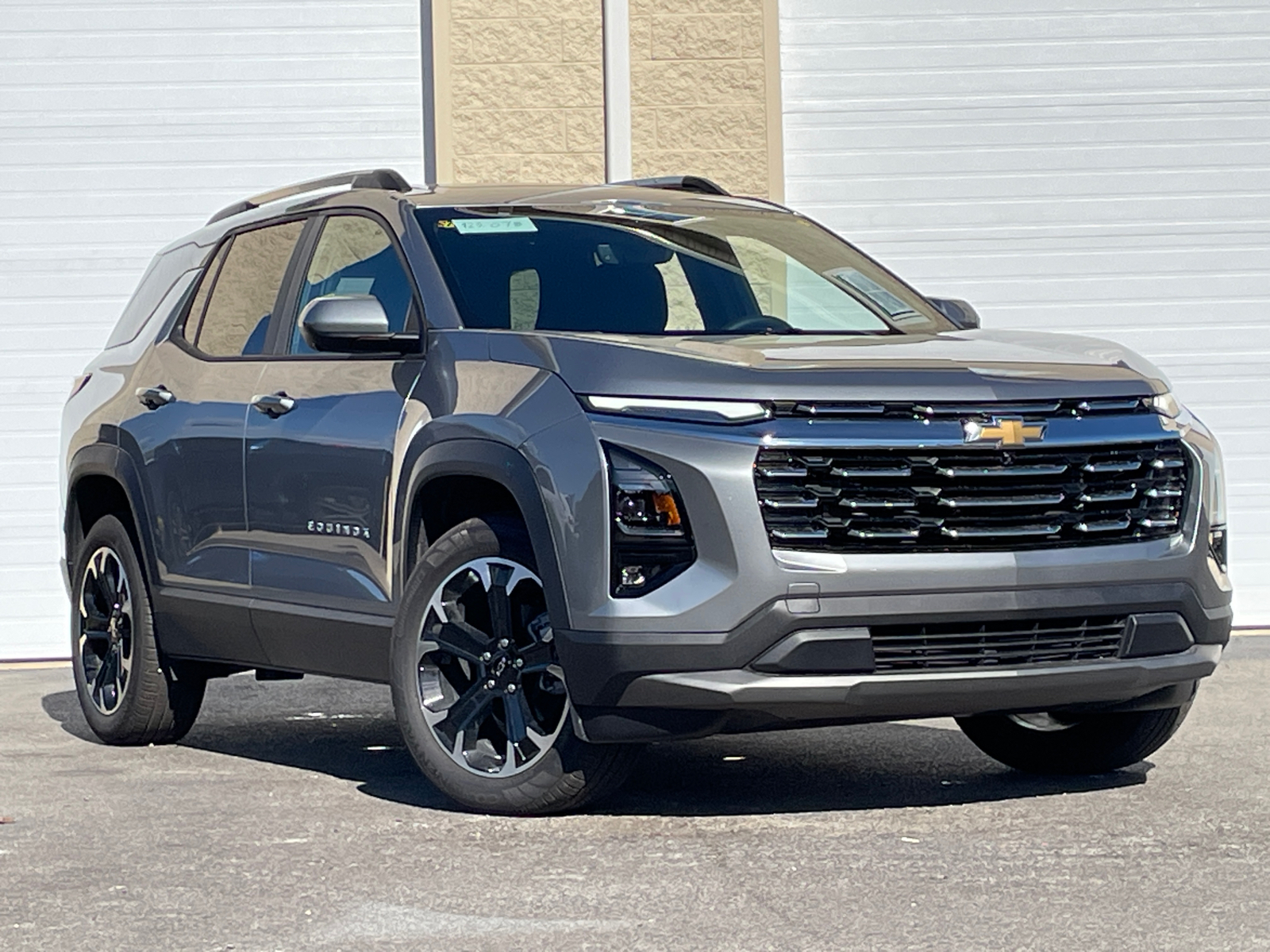 2025 Chevrolet Equinox LT 2