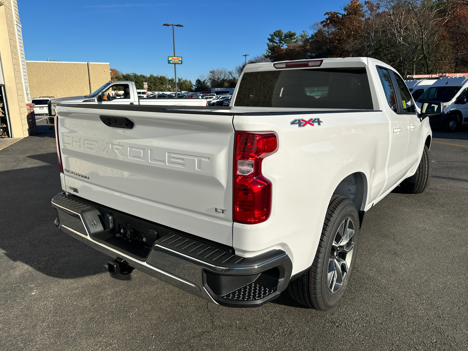 2025 Chevrolet Silverado 1500 LT 10