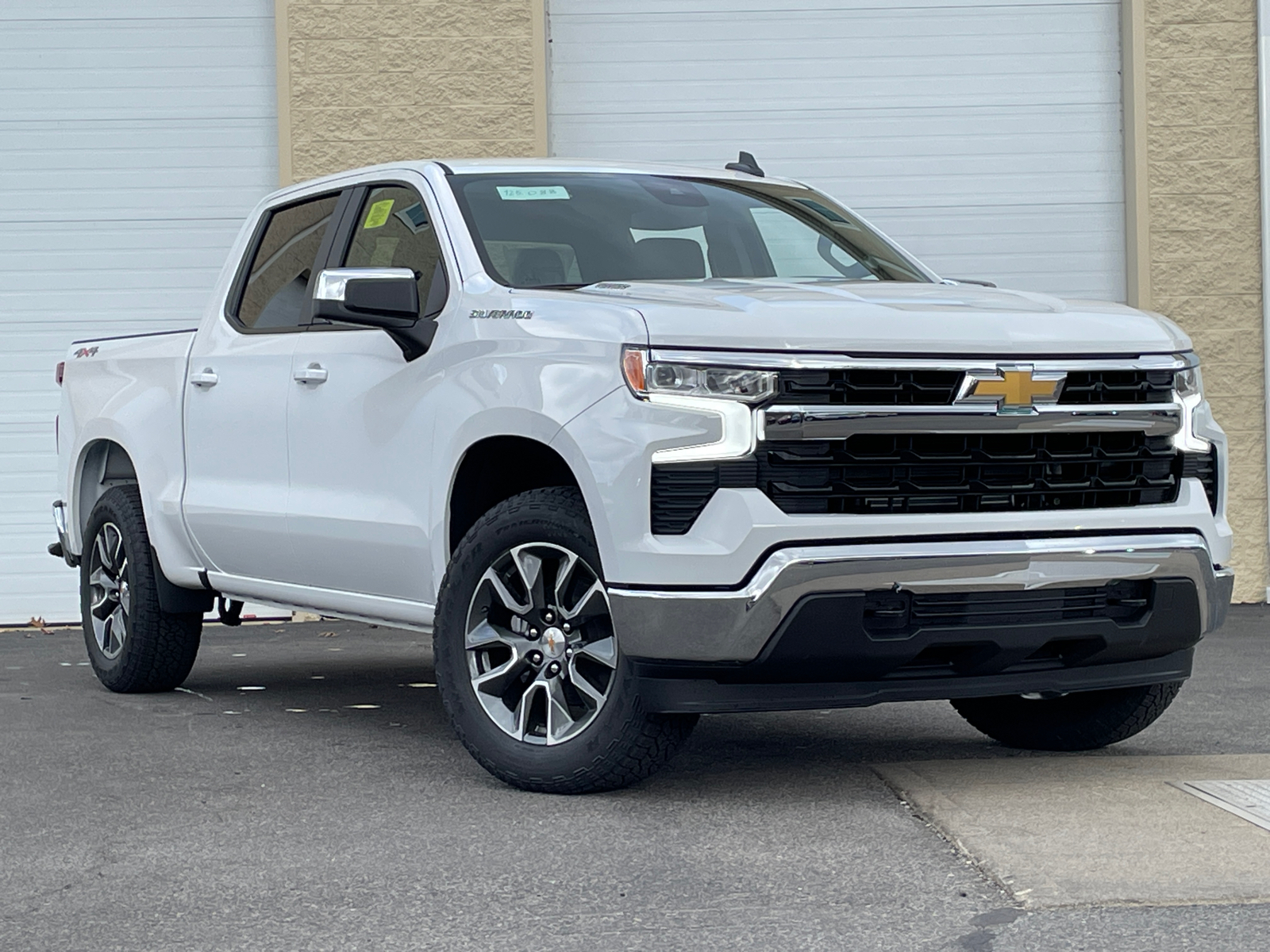 2025 Chevrolet Silverado 1500 LT 1