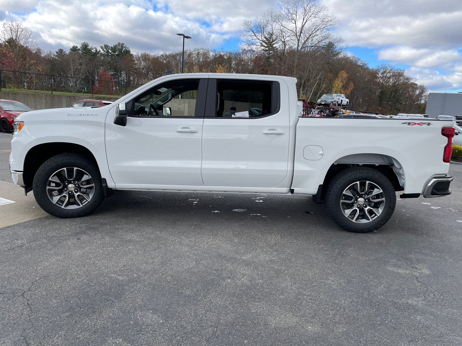 2025 Chevrolet Silverado 1500 LT 5