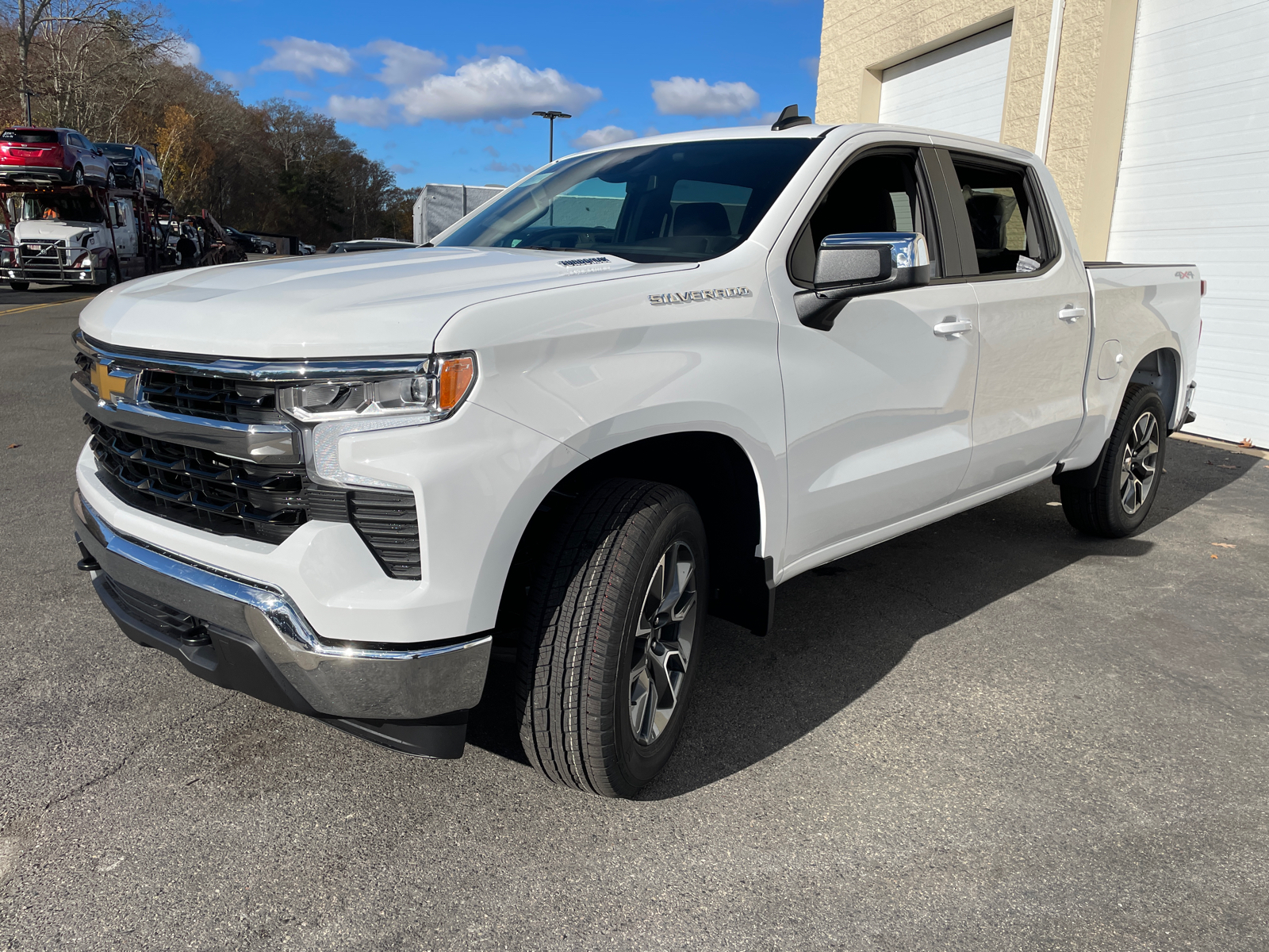 2025 Chevrolet Silverado 1500 LT 4