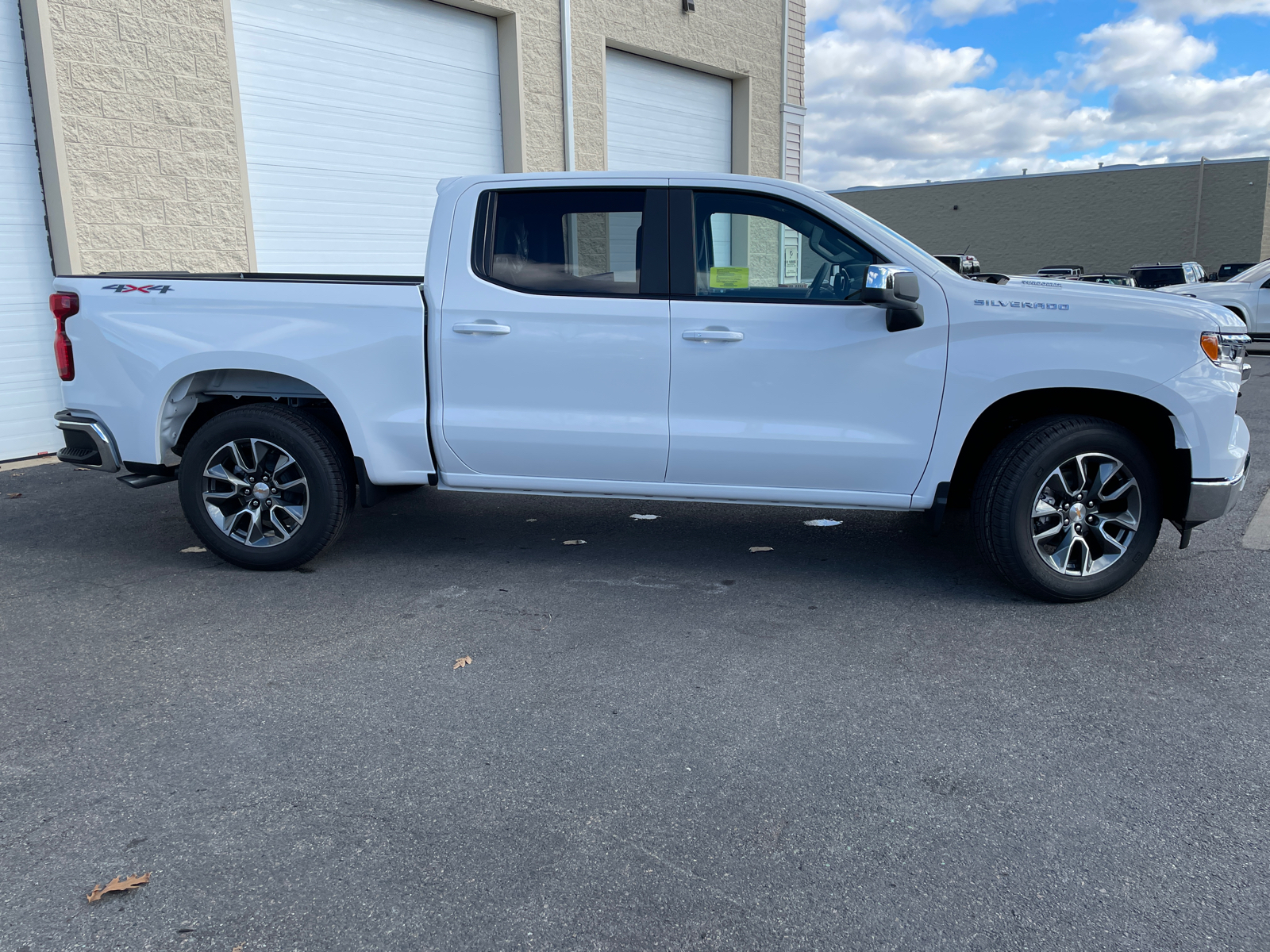 2025 Chevrolet Silverado 1500 LT 13