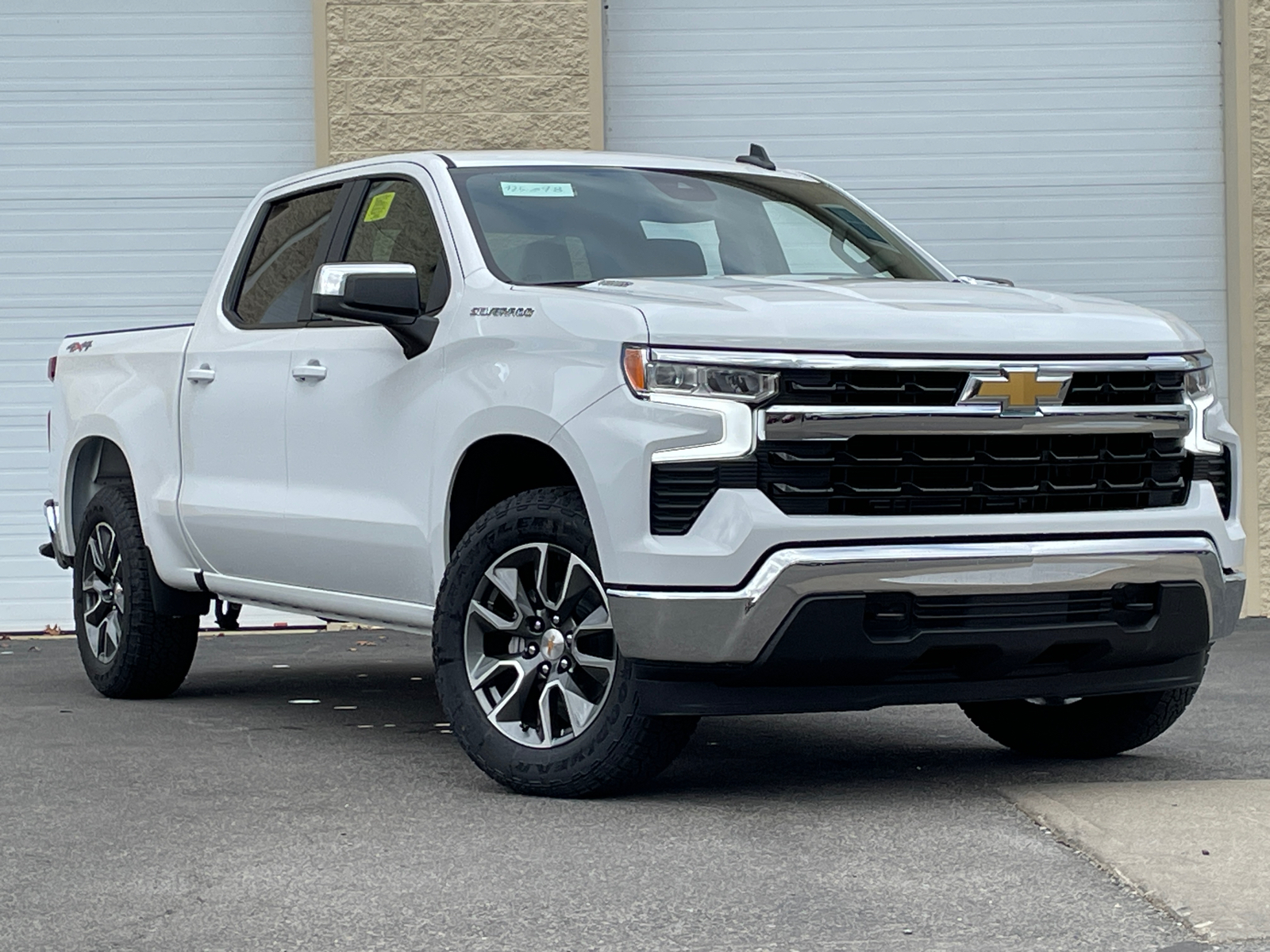 2025 Chevrolet Silverado 1500 LT 2