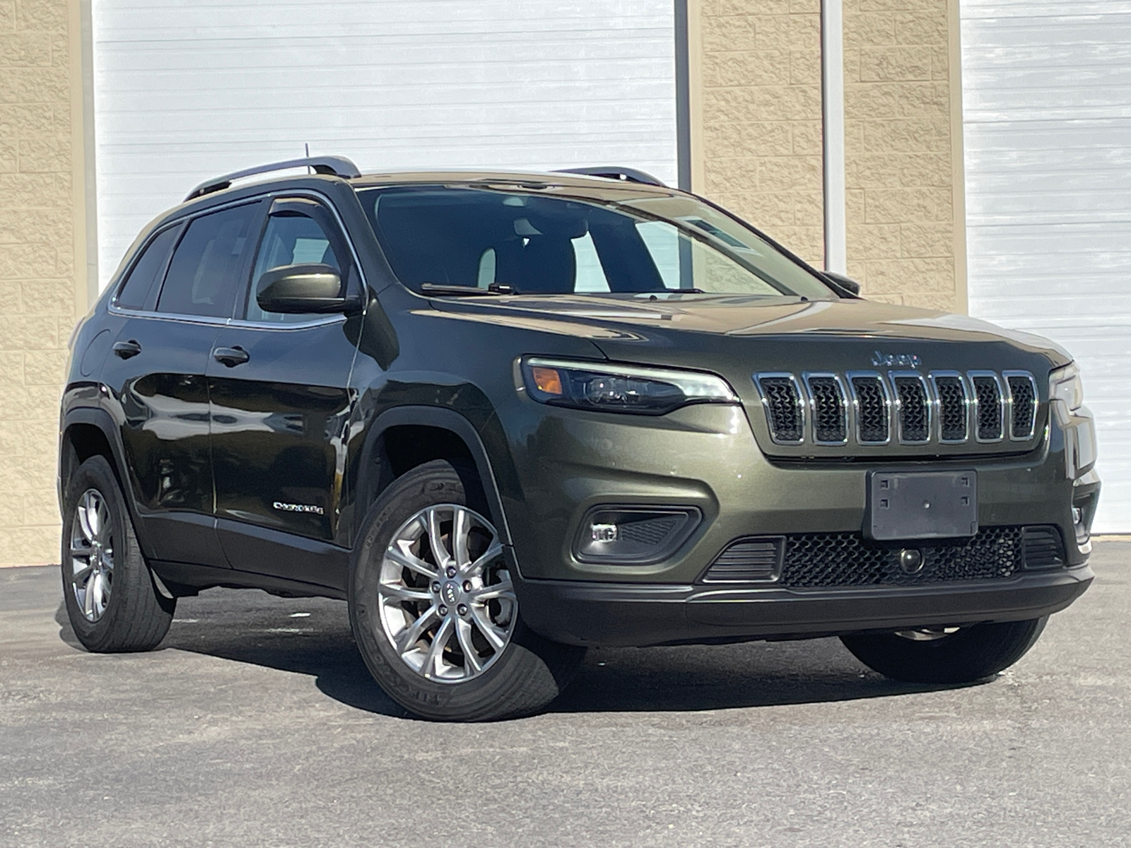 2021 Jeep Cherokee Latitude Lux 1