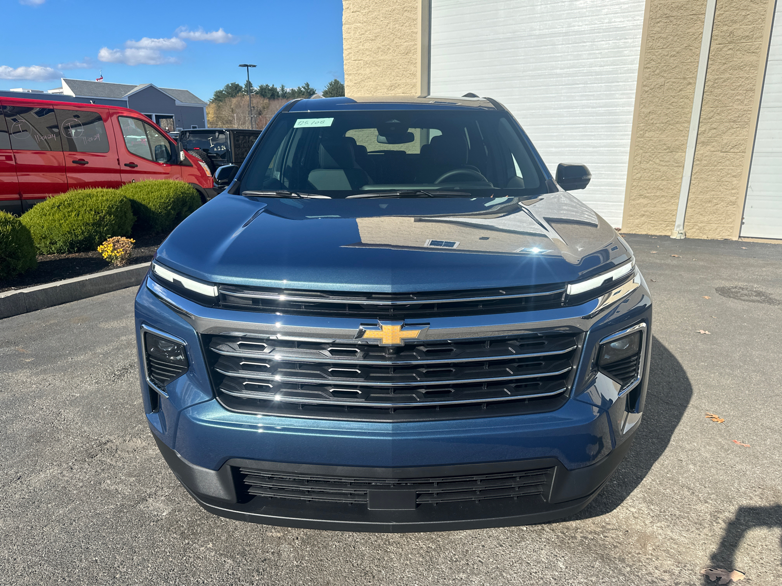 2025 Chevrolet Traverse LT 3