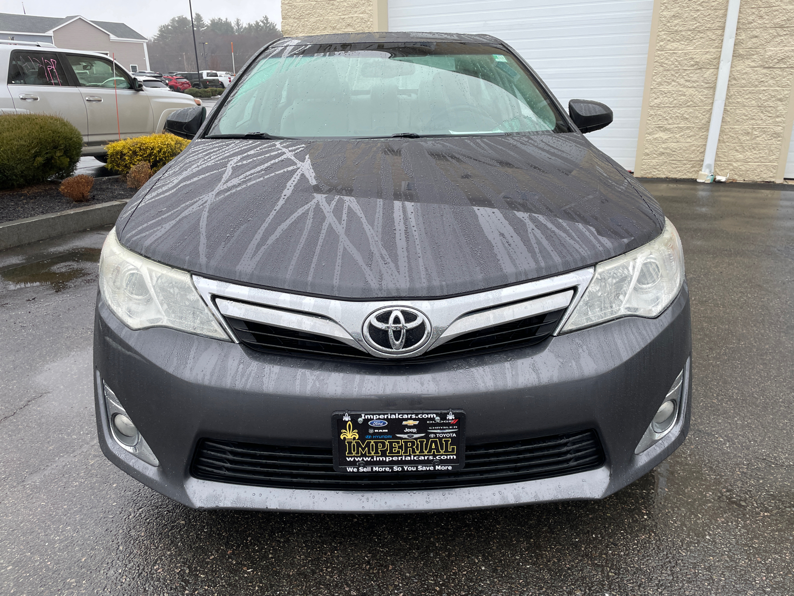 2014 Toyota Camry XLE 3