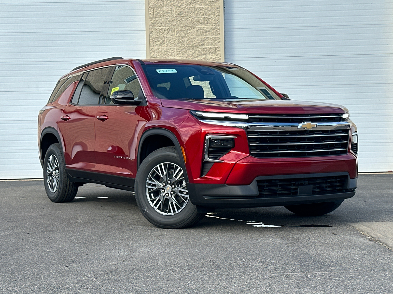 2025 Chevrolet Traverse LT 1