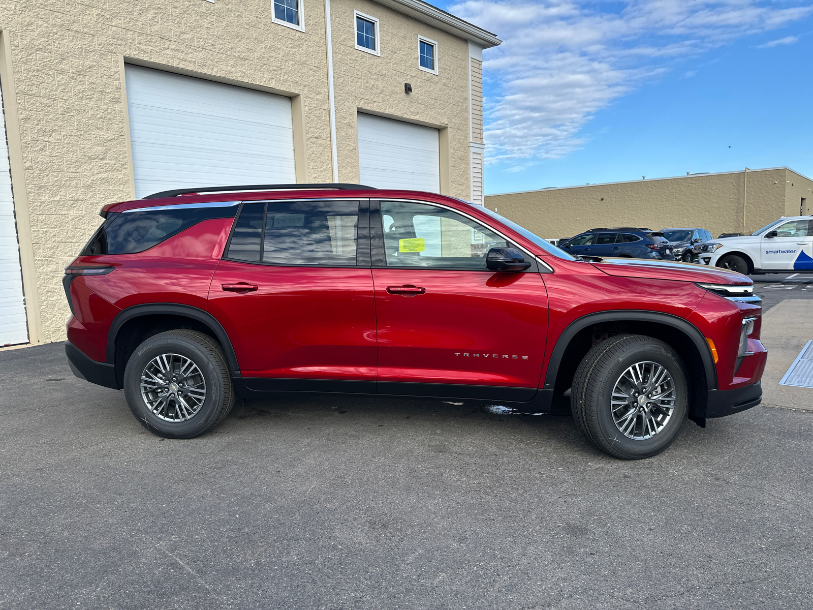 2025 Chevrolet Traverse LT 11