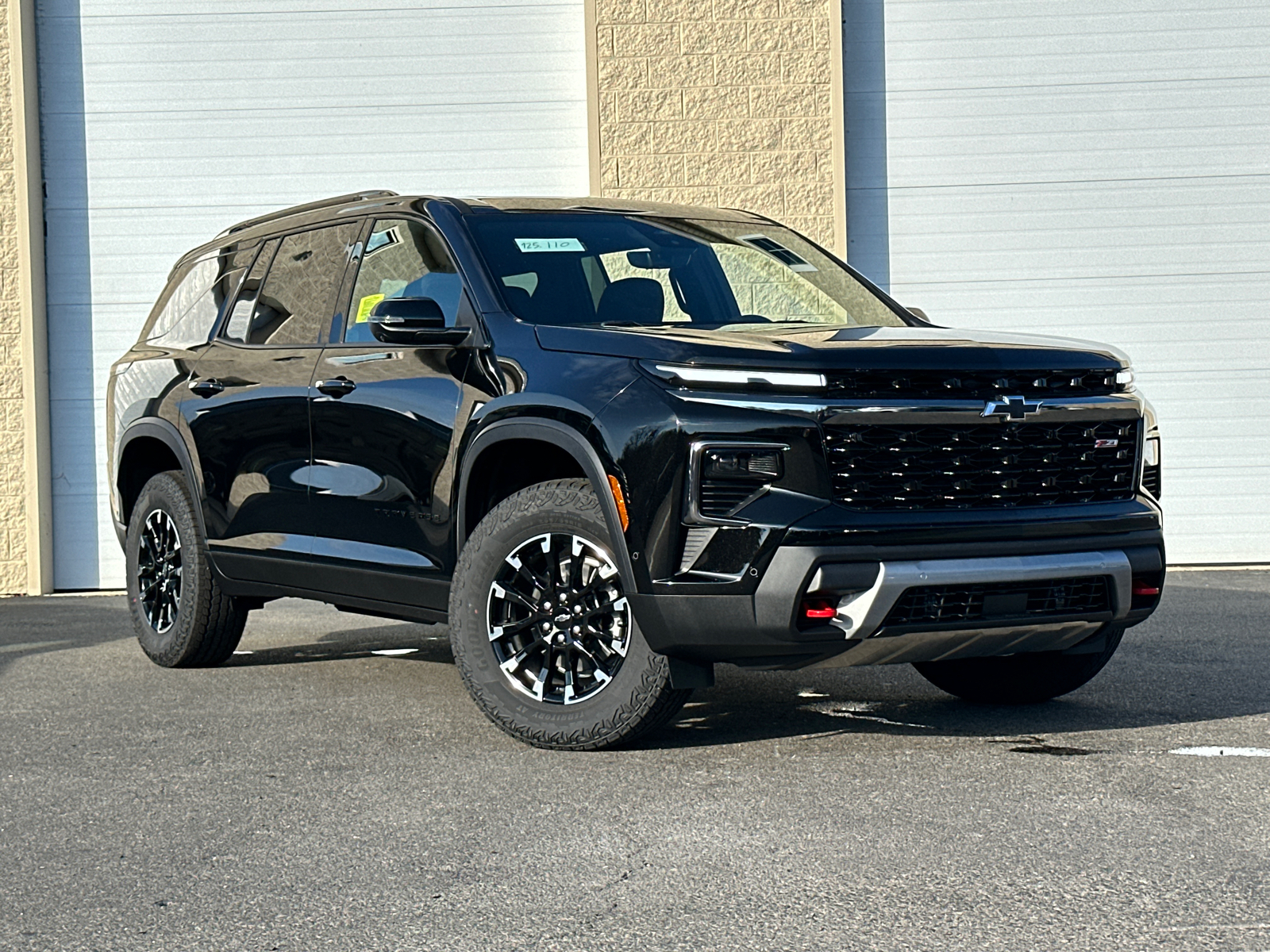 2025 Chevrolet Traverse Z71 1