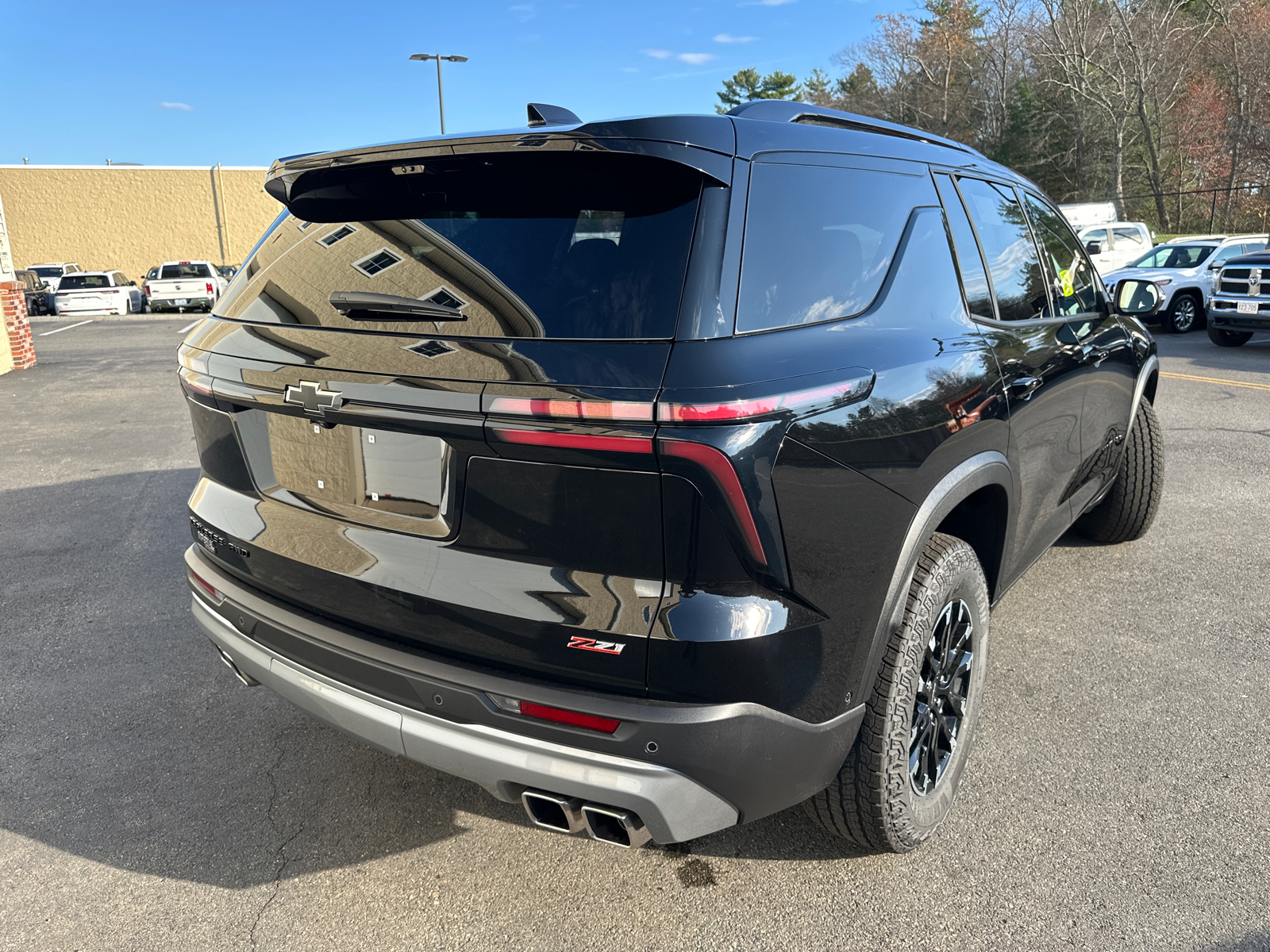 2025 Chevrolet Traverse Z71 10