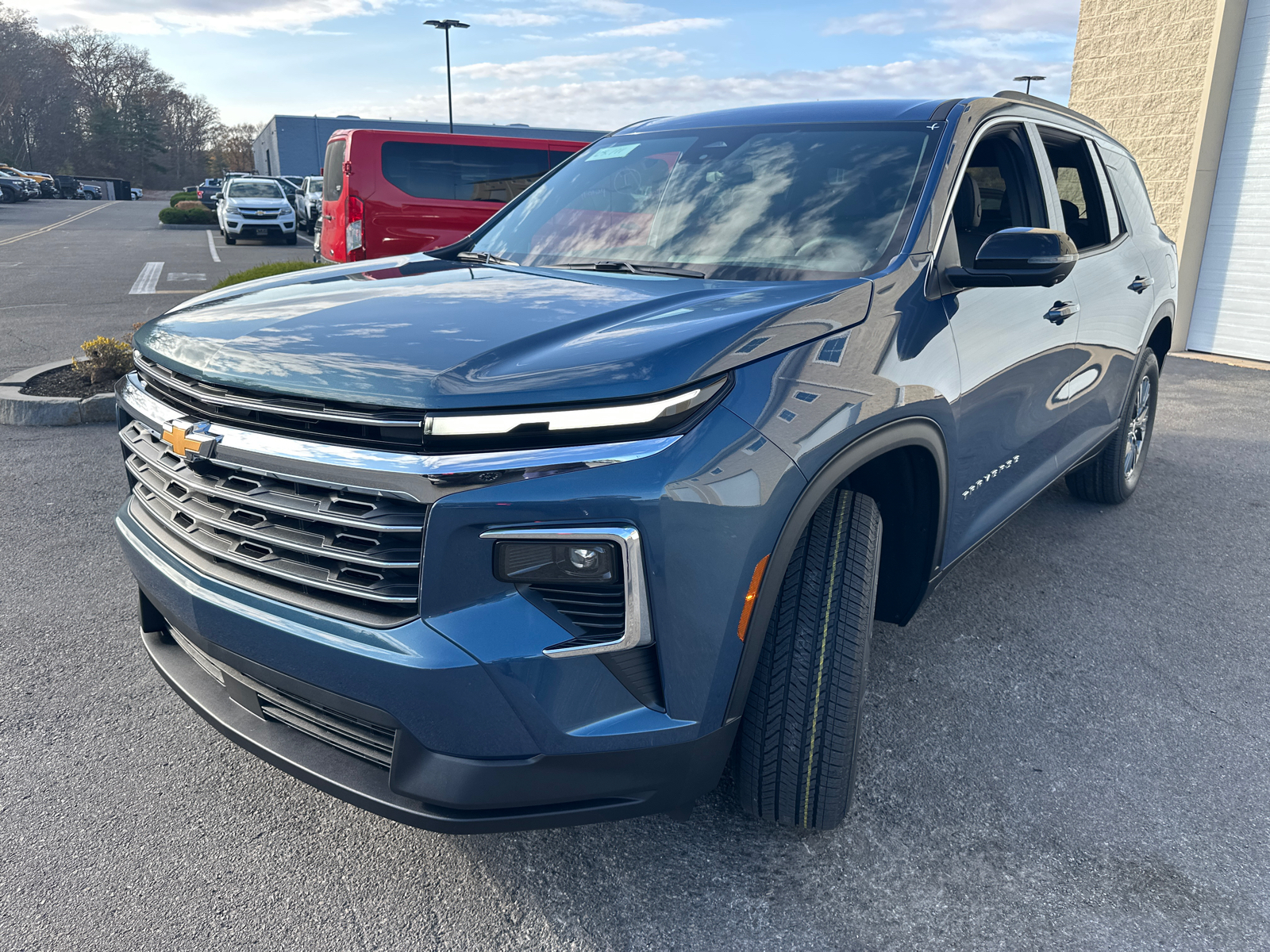 2025 Chevrolet Traverse LT 4