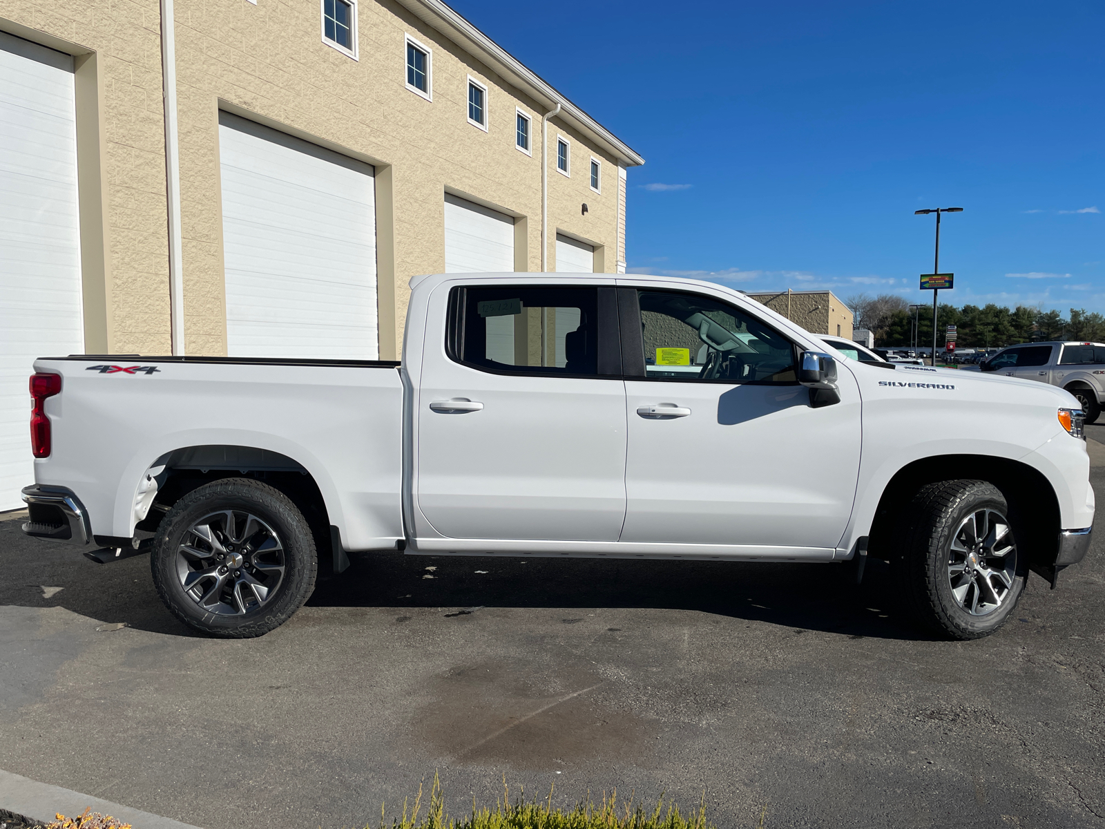 2025 Chevrolet Silverado 1500 LT 13