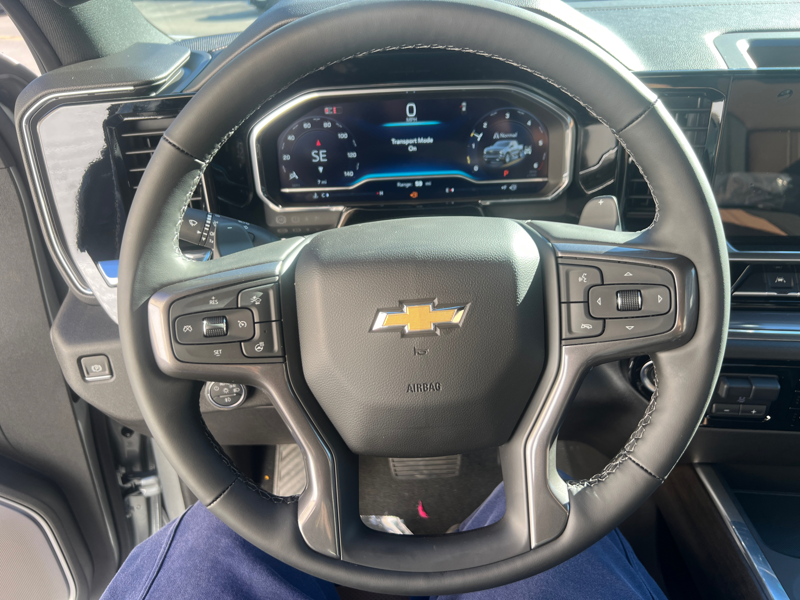 2025 Chevrolet Silverado 1500 High Country 23