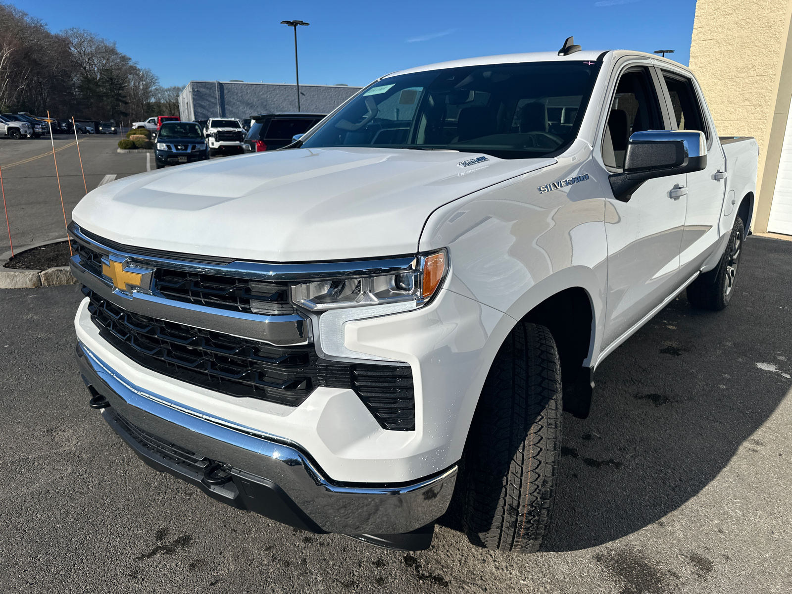 2025 Chevrolet Silverado 1500 LT 4