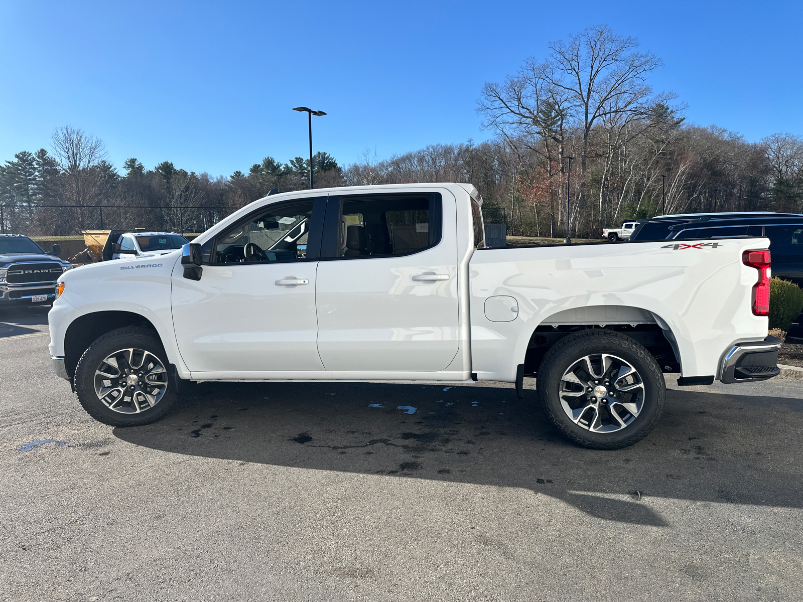 2025 Chevrolet Silverado 1500 LT 5