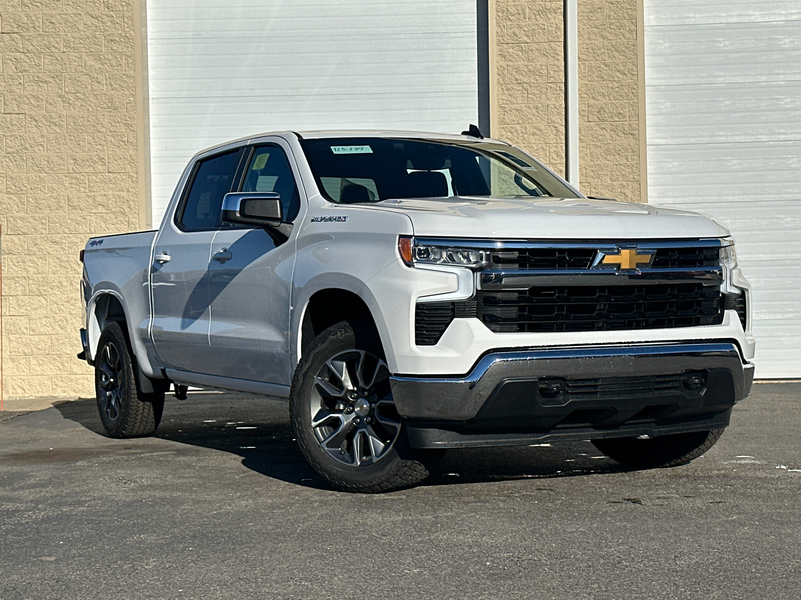 2025 Chevrolet Silverado 1500 LT 1