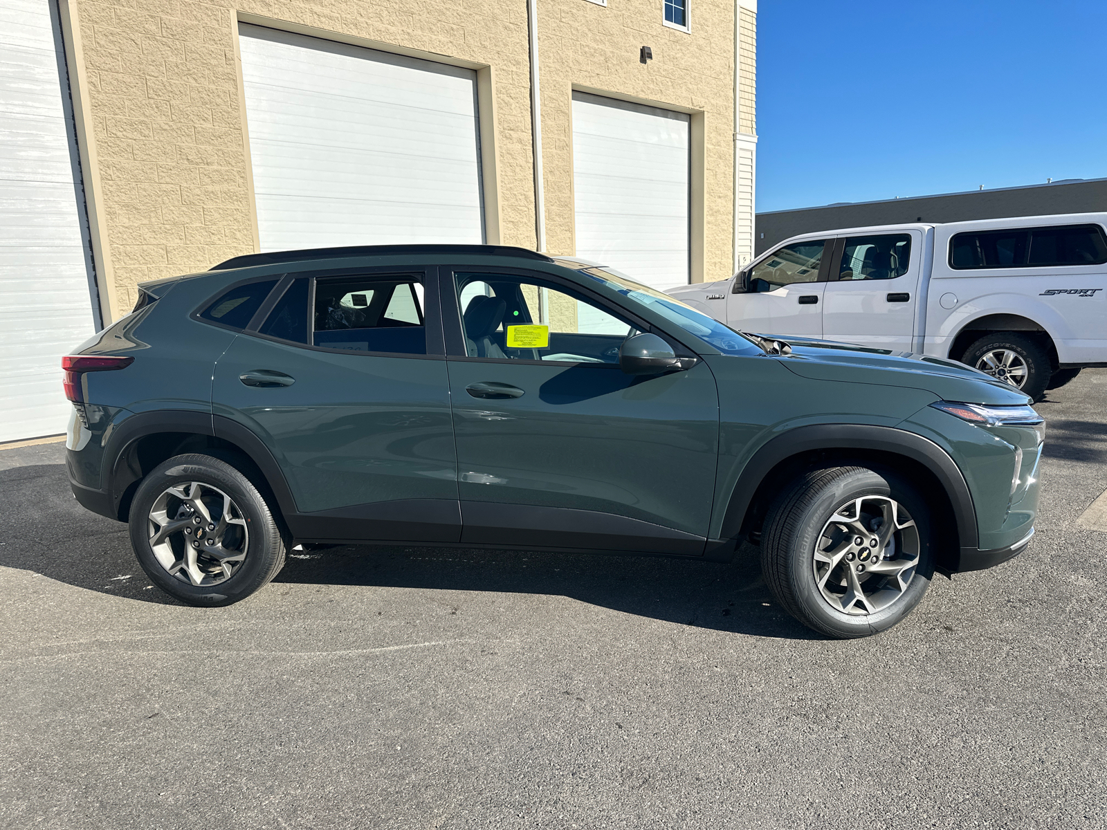 2025 Chevrolet Trax LT 11