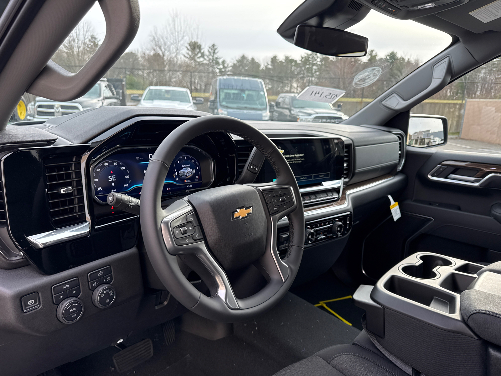 2025 Chevrolet Silverado 1500 LT 23