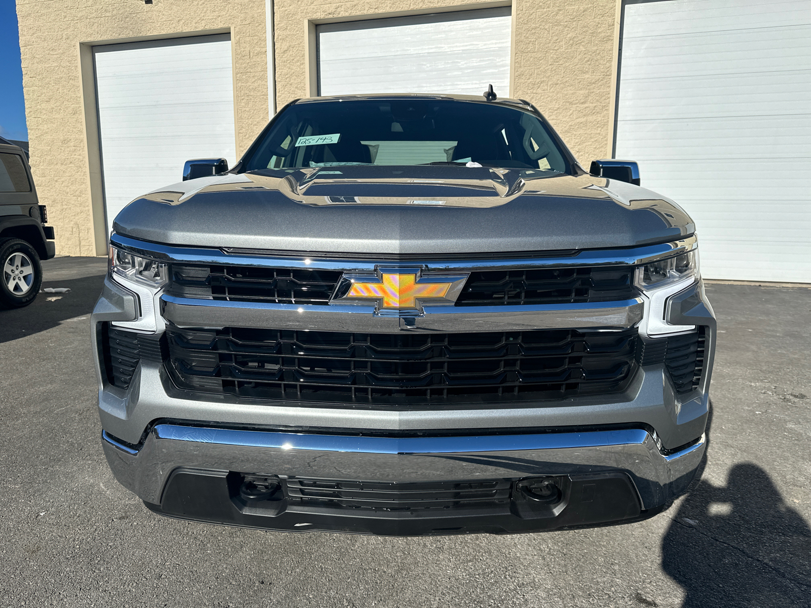 2025 Chevrolet Silverado 1500 LT 3