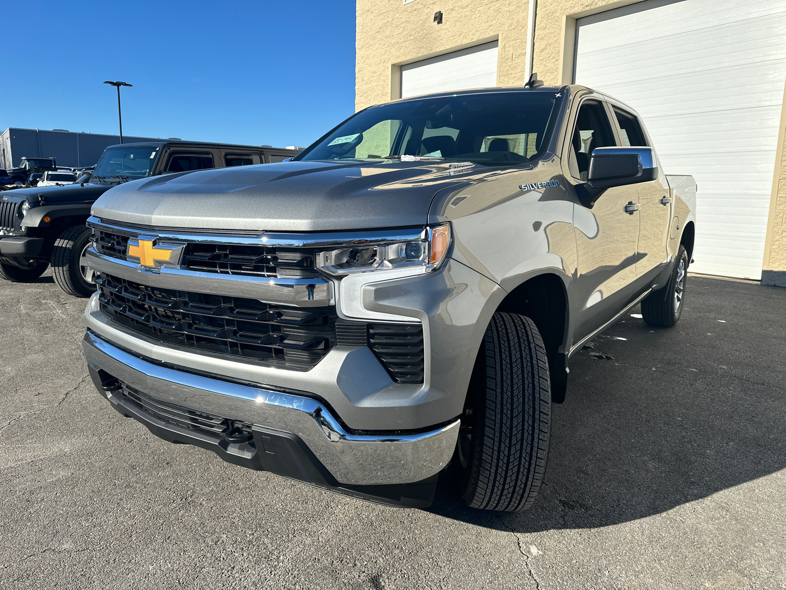 2025 Chevrolet Silverado 1500 LT 4