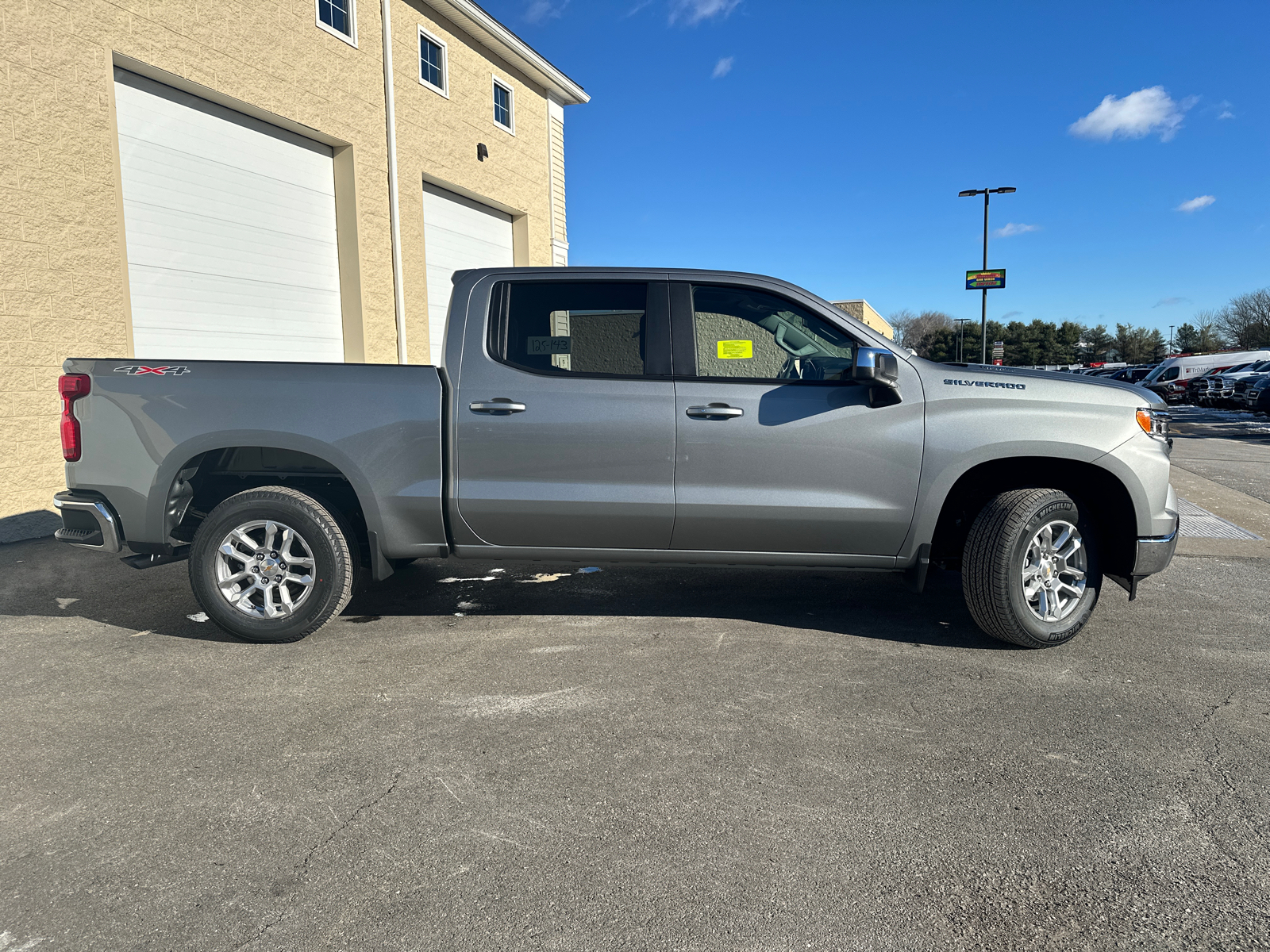 2025 Chevrolet Silverado 1500 LT 10