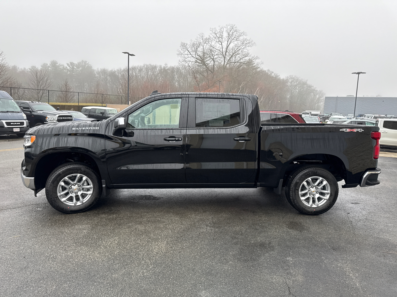 2025 Chevrolet Silverado 1500 LT 4