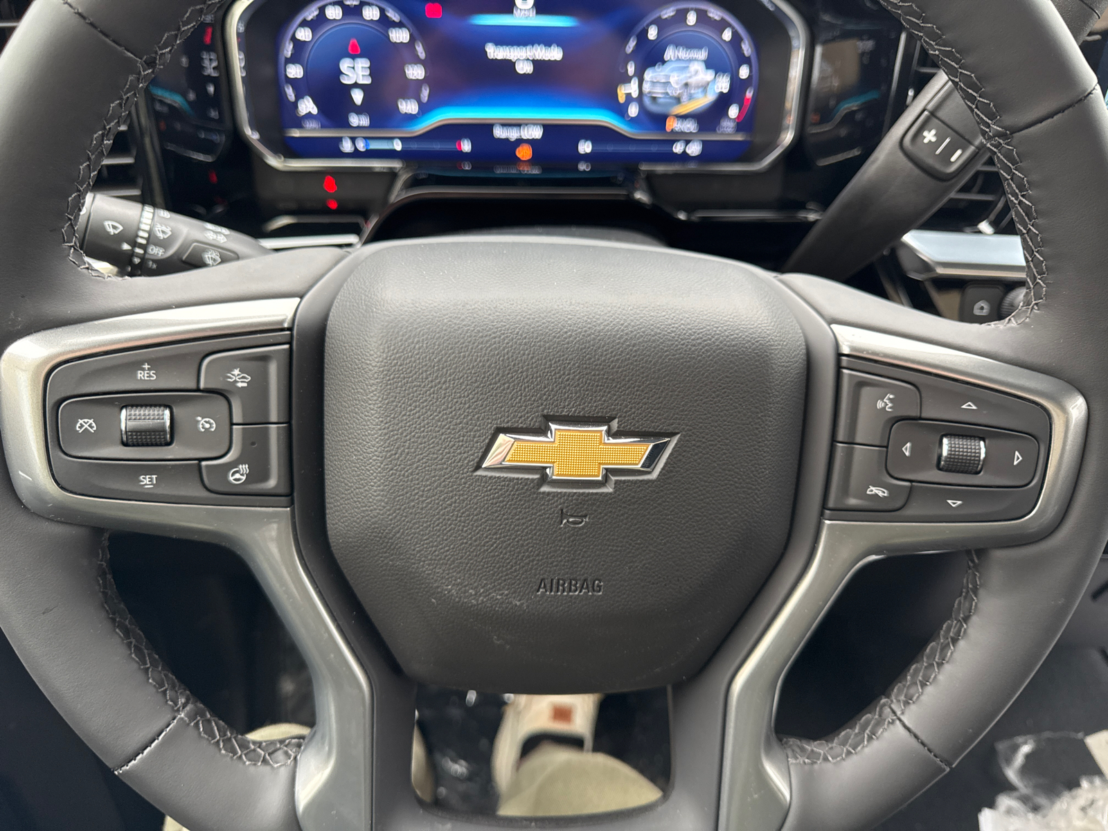 2025 Chevrolet Silverado 2500HD LT 18