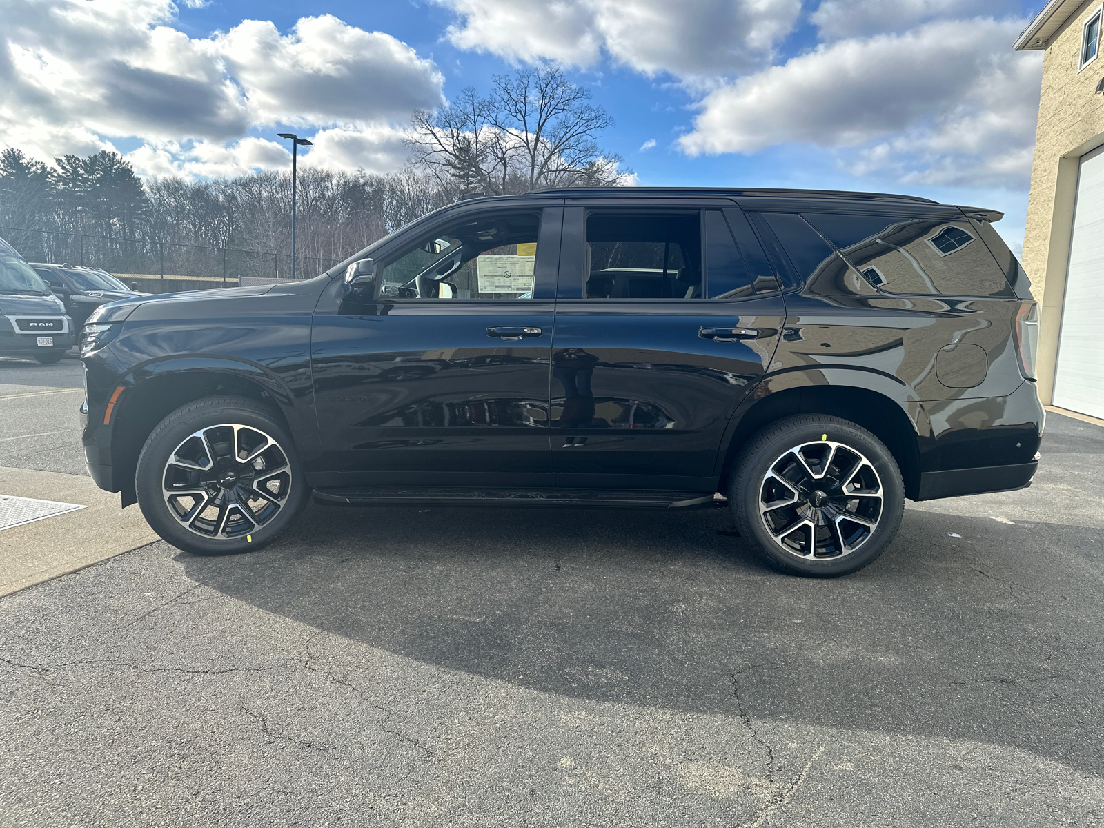 2025 Chevrolet Tahoe RST 5