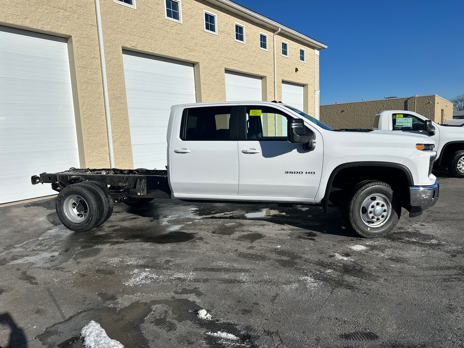 2025 Chevrolet Silverado 3500HD LT 10