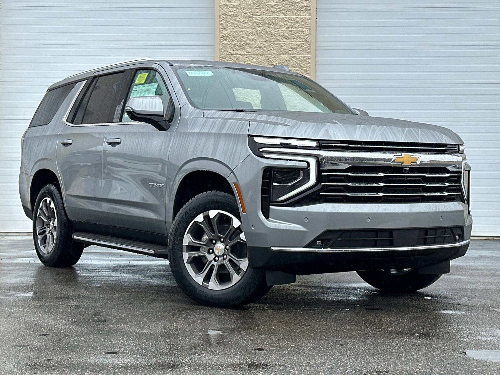 2025 Chevrolet Tahoe LT 2