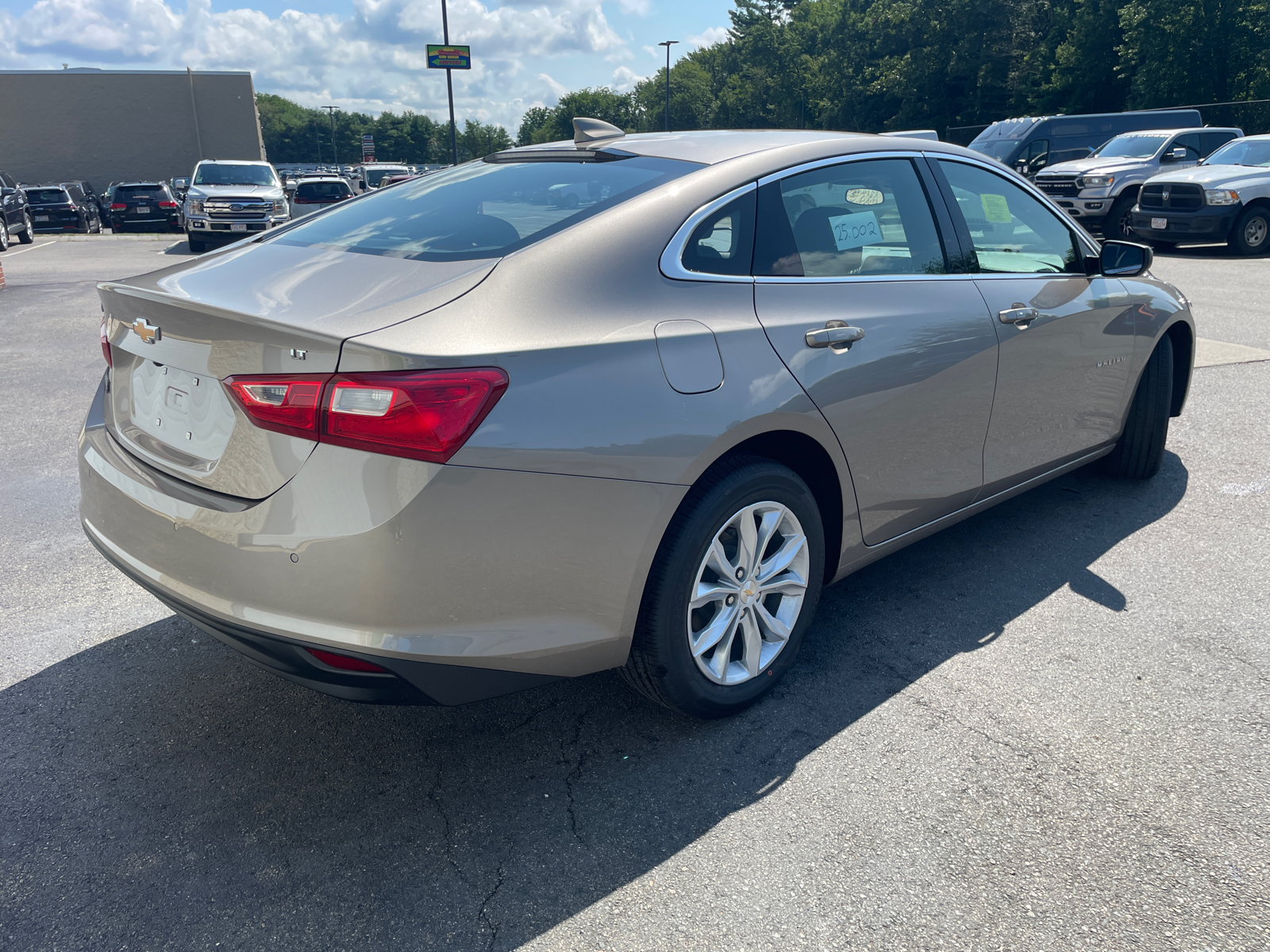 2025 Chevrolet Malibu LT 12