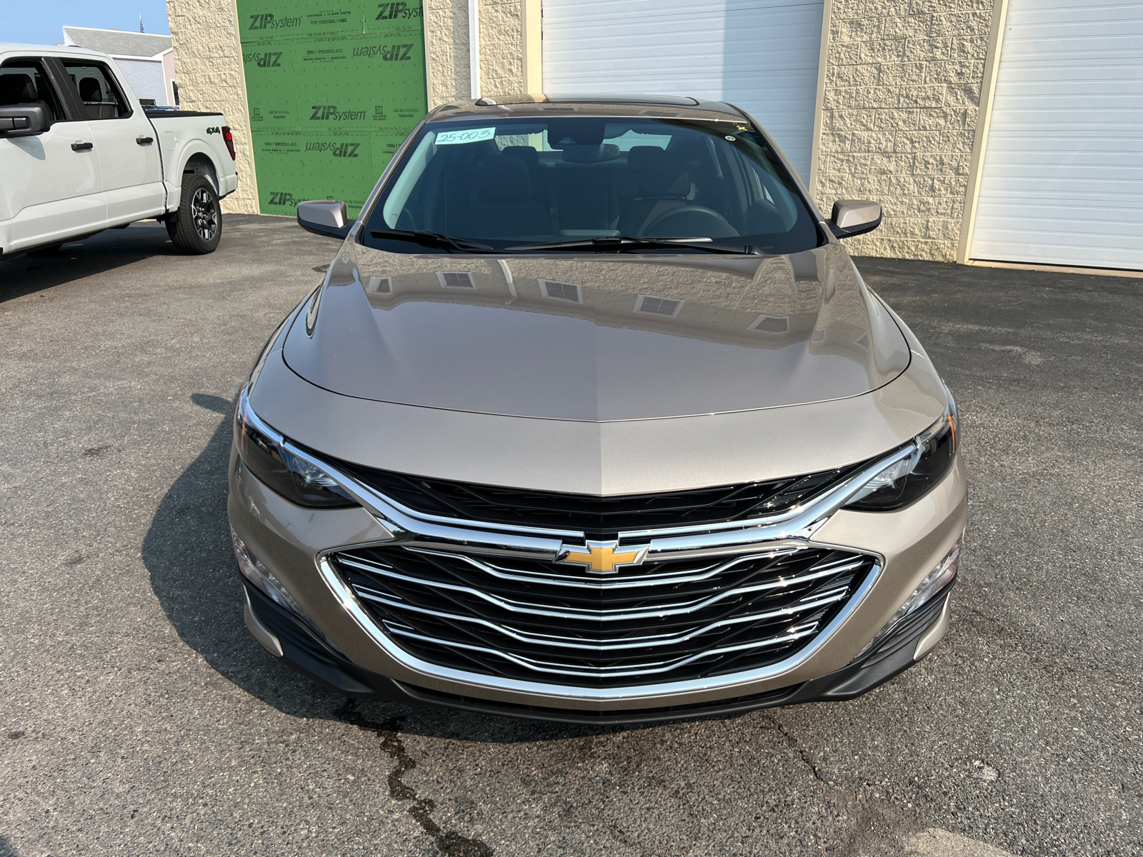 2025 Chevrolet Malibu LT 3