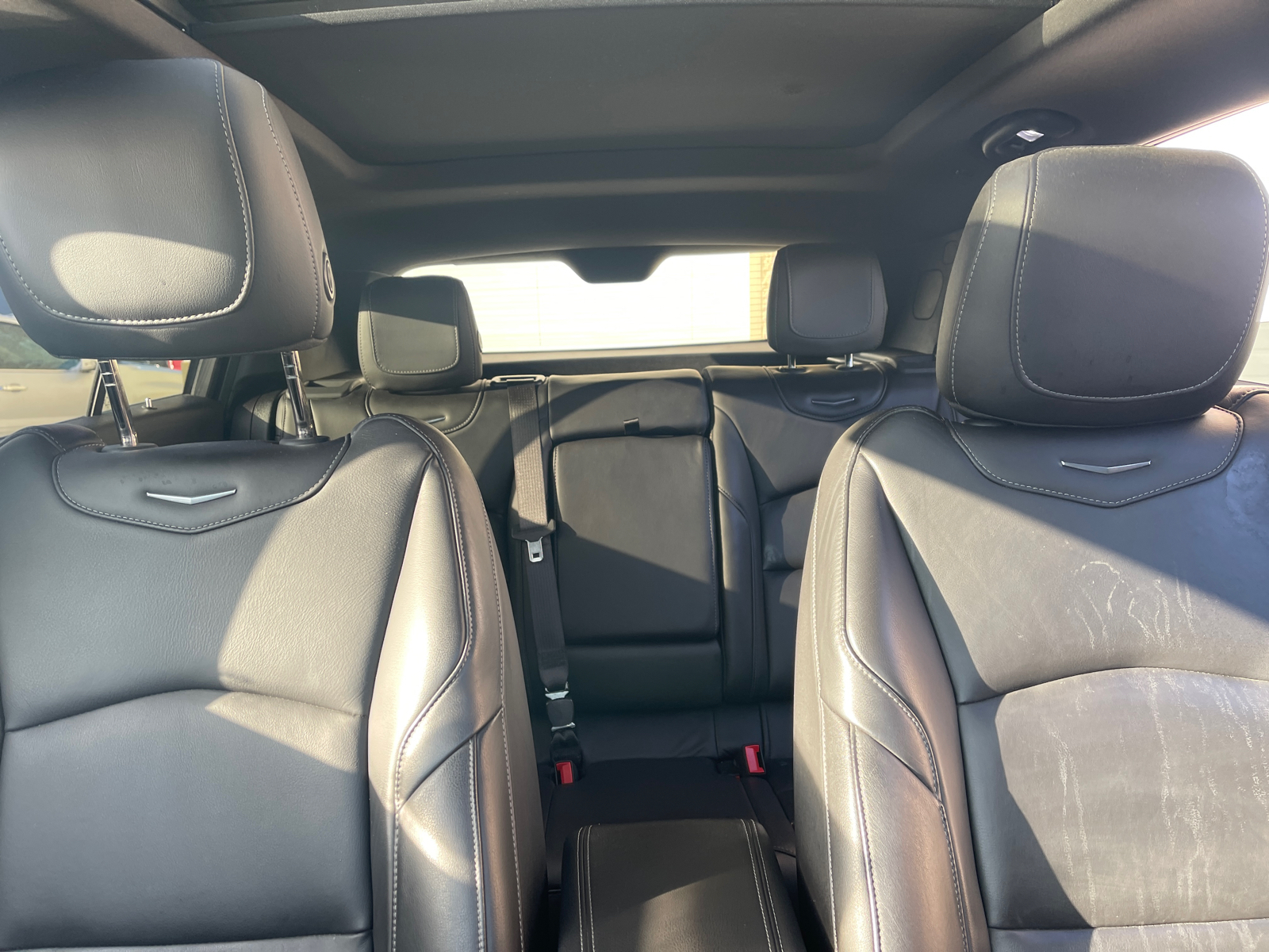 2019 Cadillac XT4 Premium Luxury 40