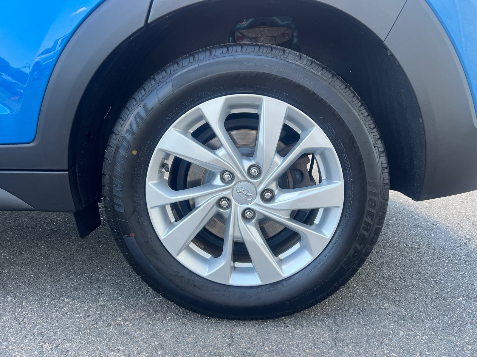 2019 Hyundai Tucson SE 12