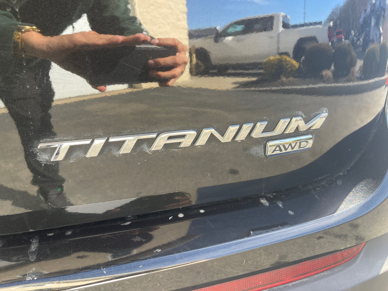 2015 Ford Edge Titanium 12