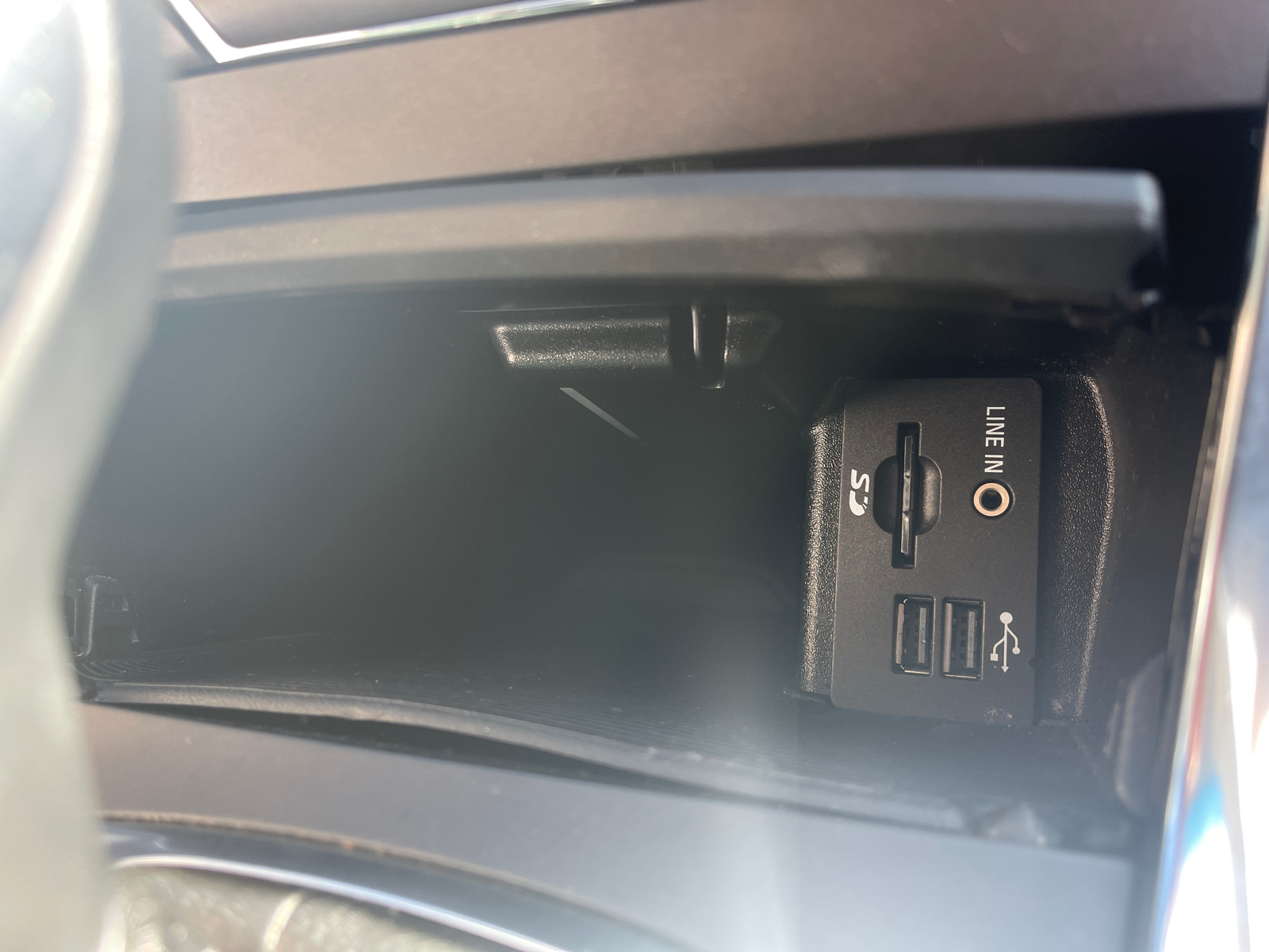2015 Ford Edge Titanium 36