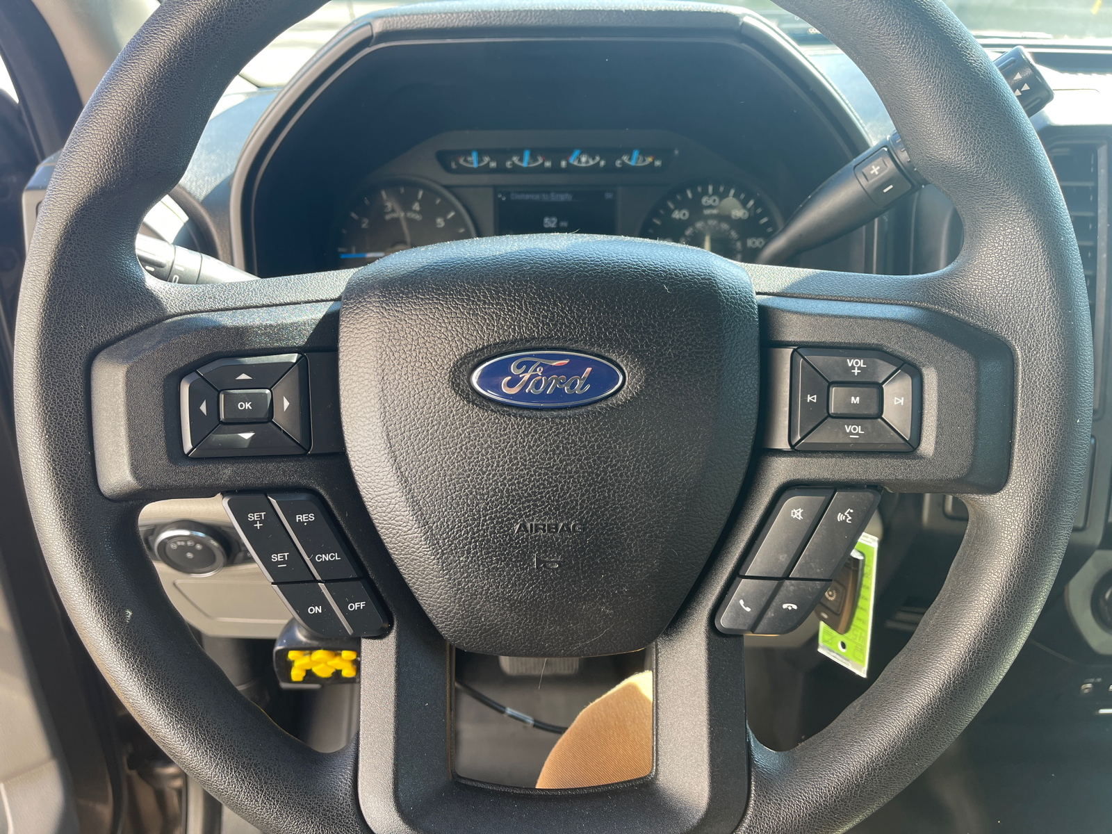 2015 Ford F-150 XL 24