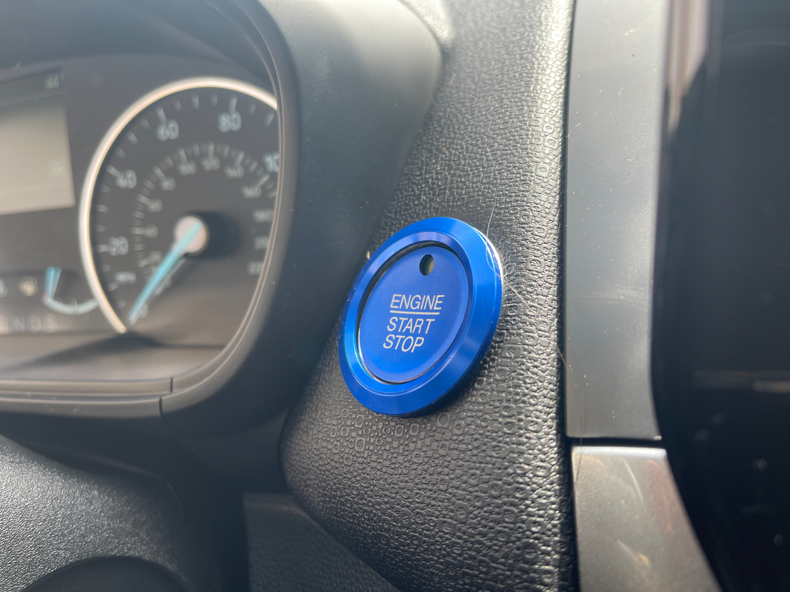 2018 Ford EcoSport SE 29