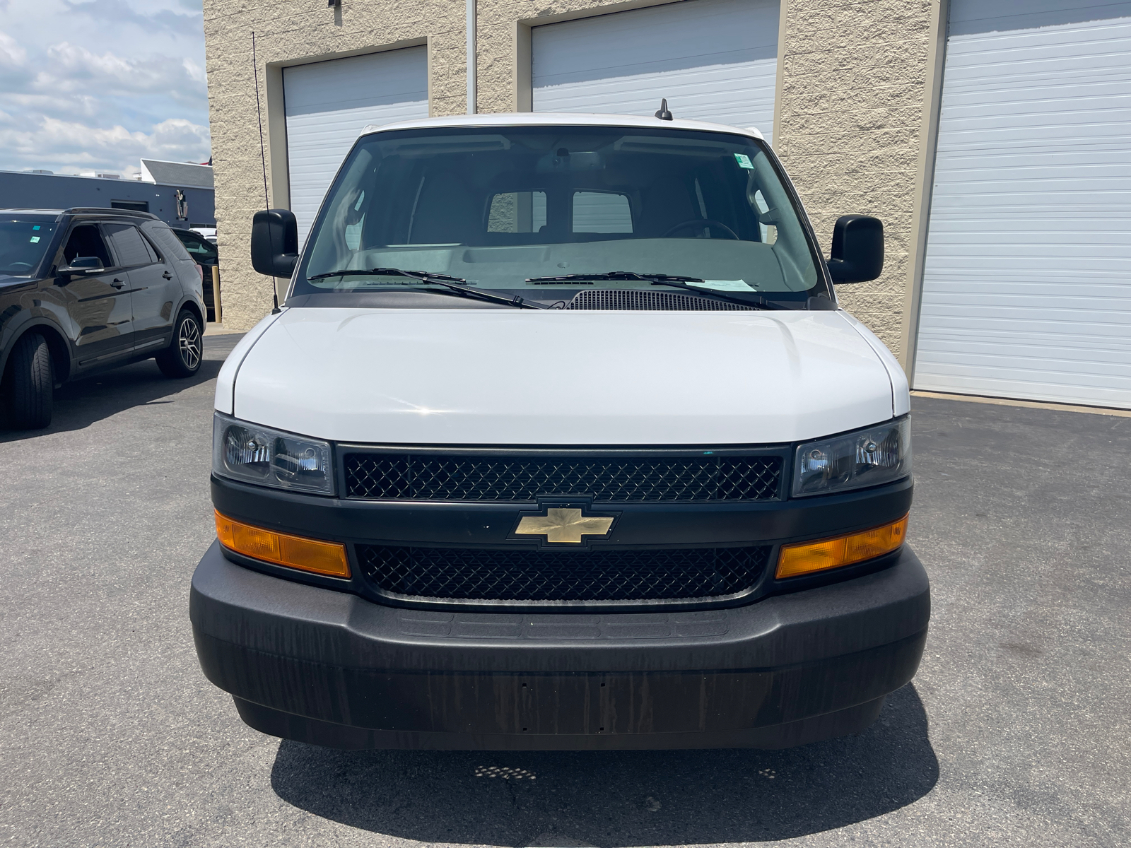 2023 Chevrolet Express 3500 LS 3