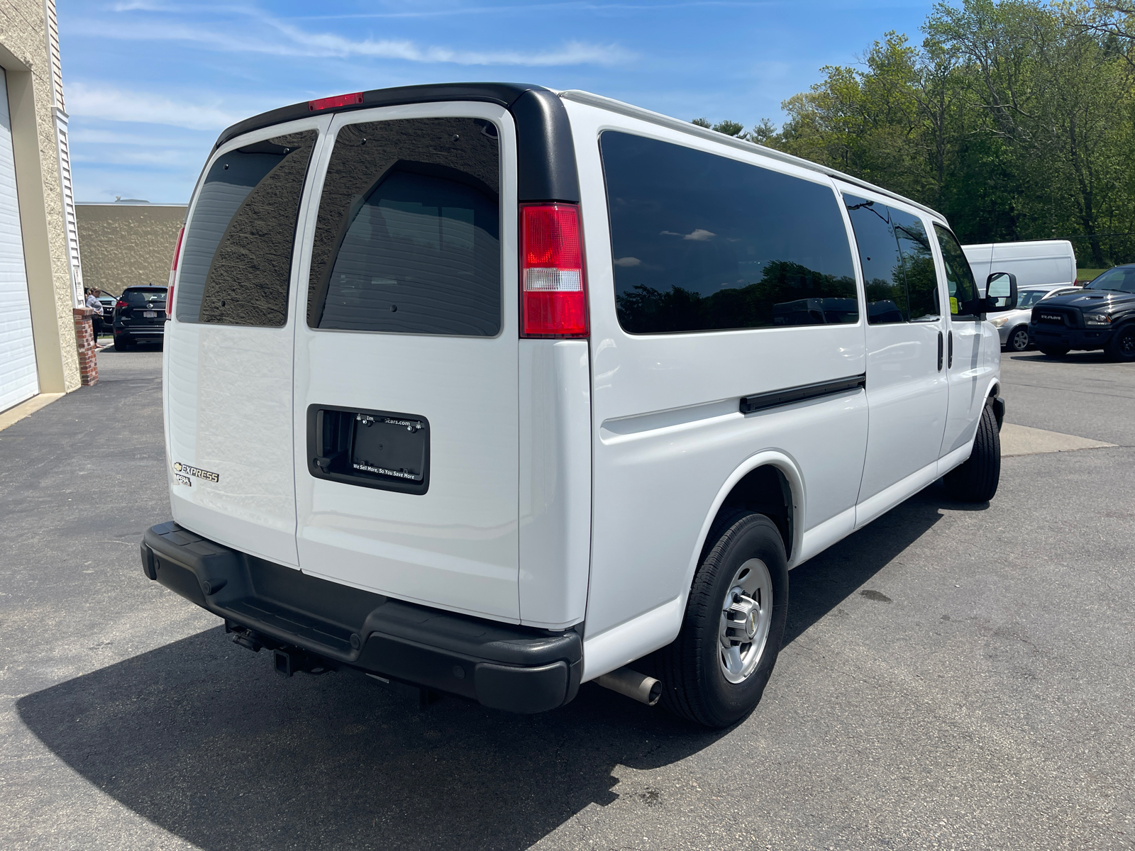 2023 Chevrolet Express 3500 LS 13