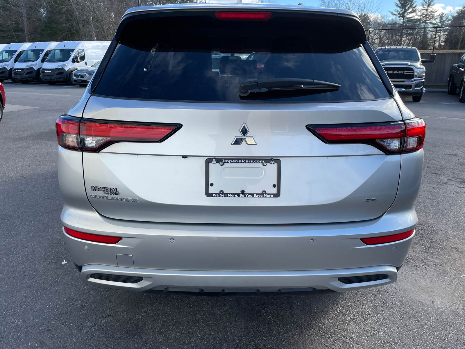 2024 Mitsubishi Outlander SE 10