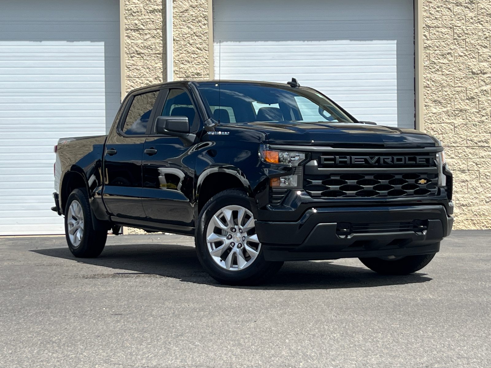 2024 Chevrolet Silverado 1500 Custom 2