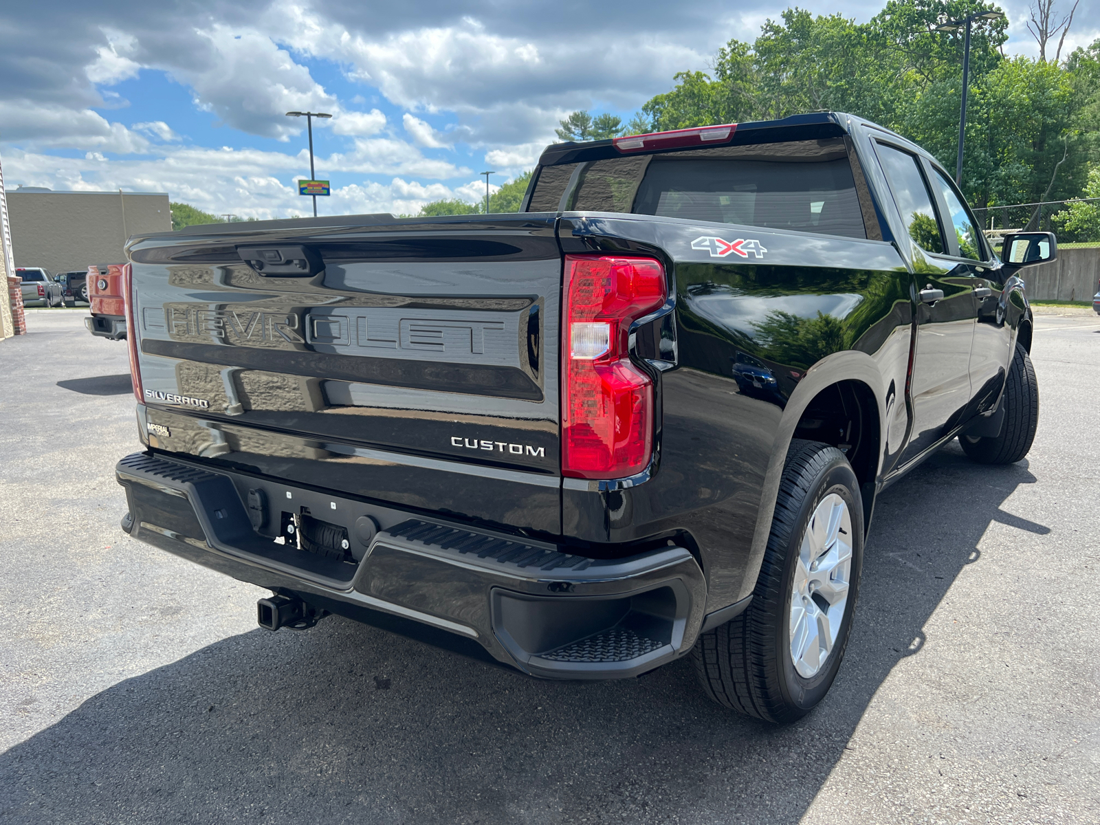 2024 Chevrolet Silverado 1500 Custom 10