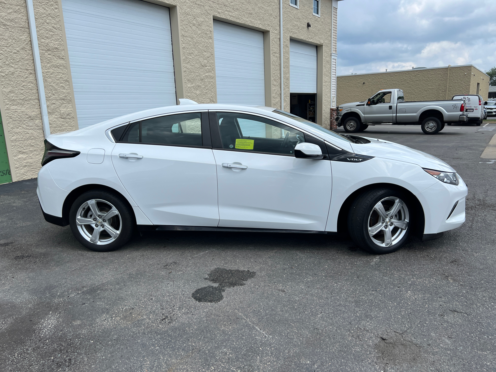 2018 Chevrolet Volt LT 10