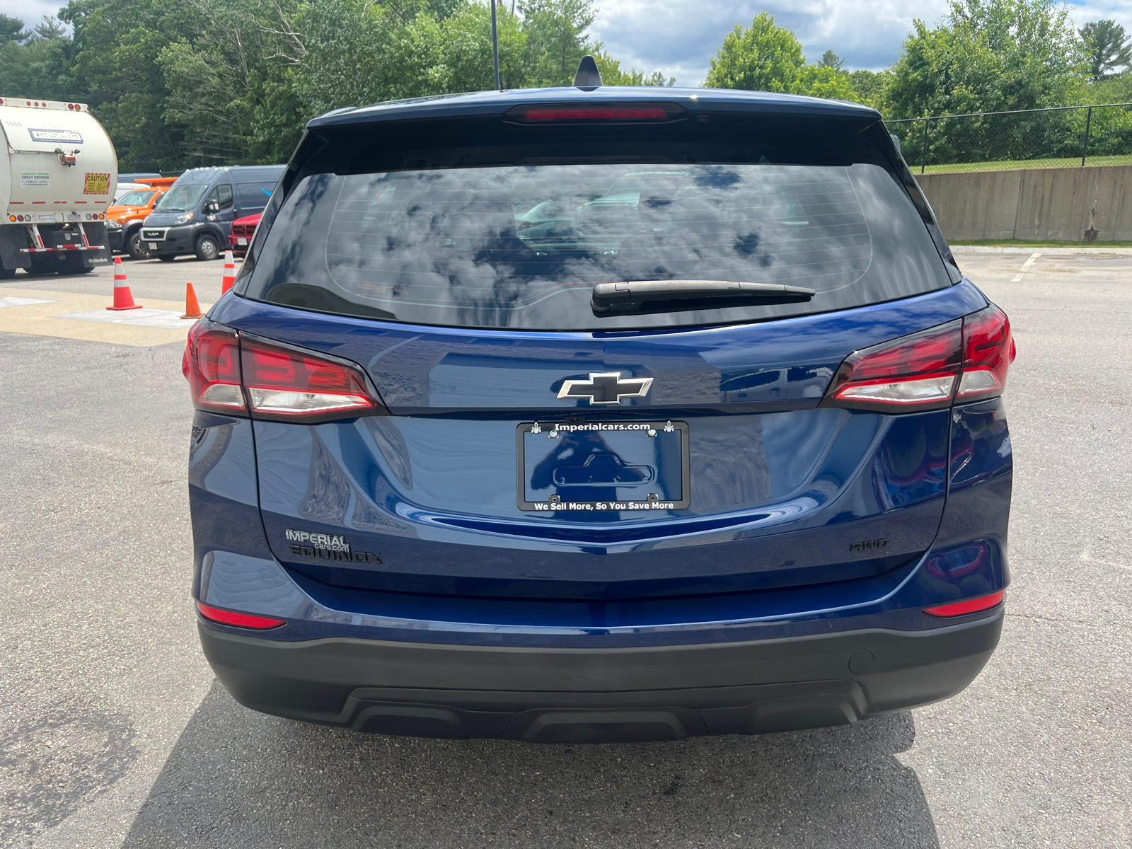 2023 Chevrolet Equinox LS 8