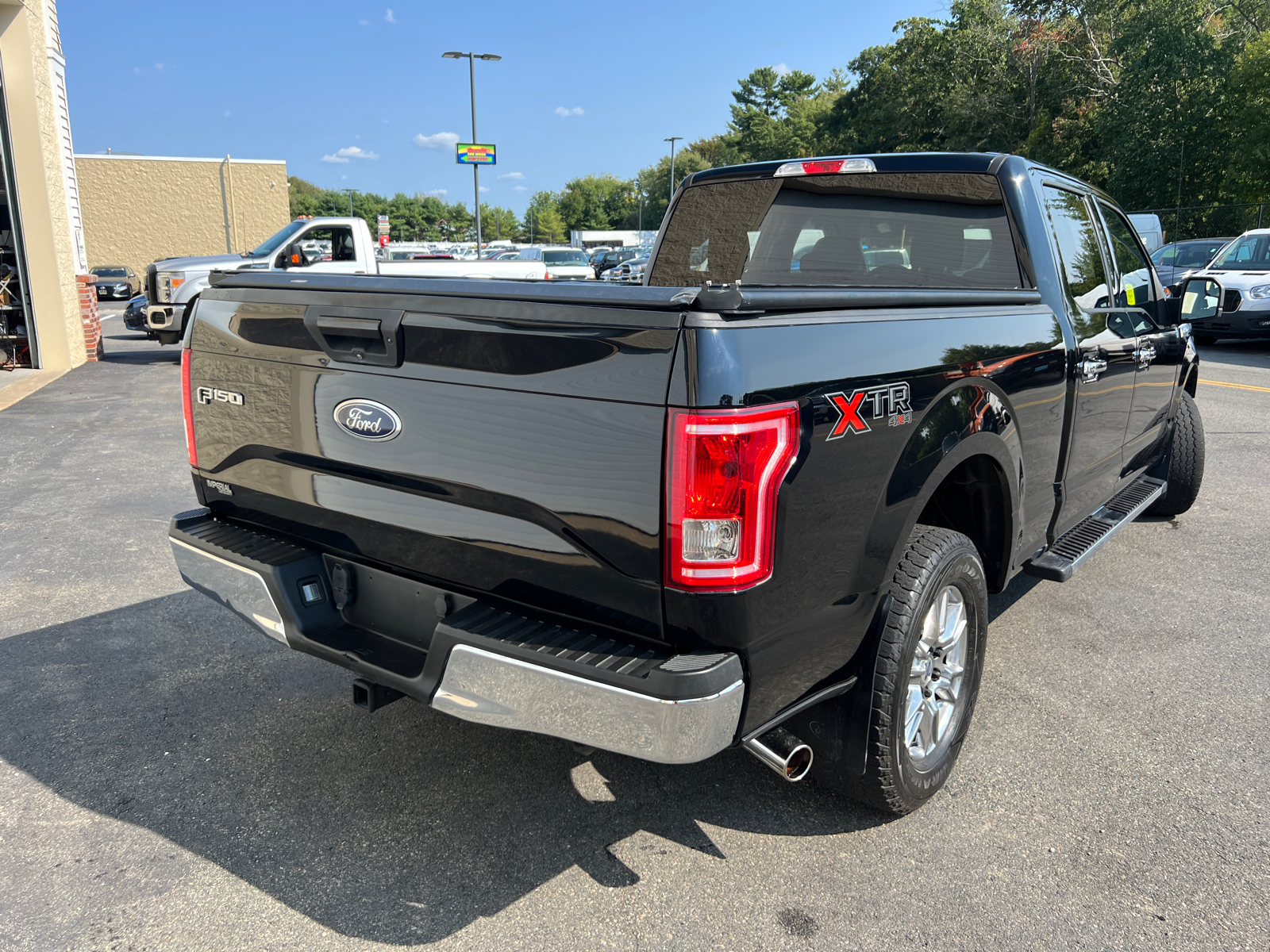 2017 Ford F-150 XLT 11