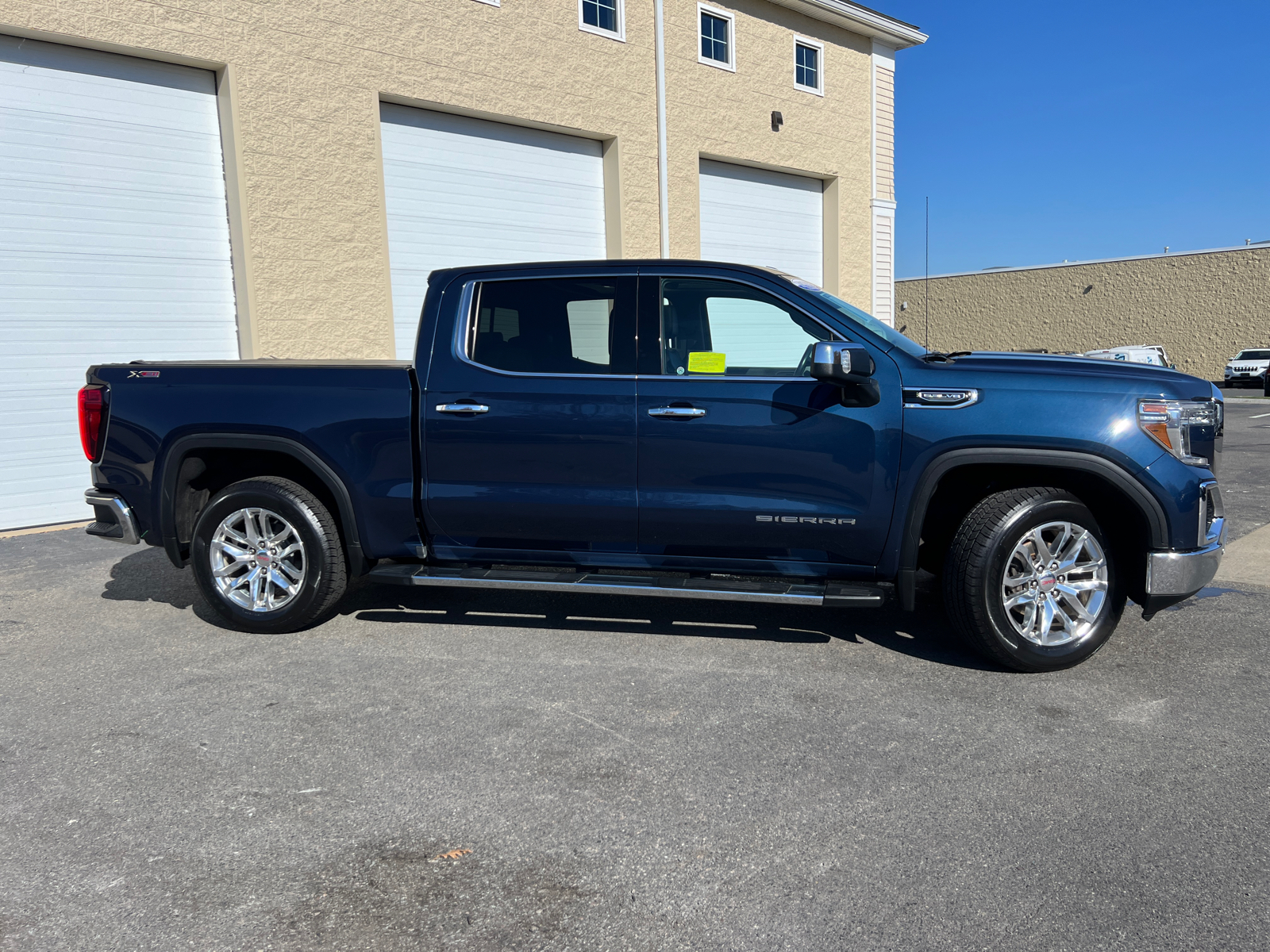 2019 GMC Sierra 1500 SLT 11